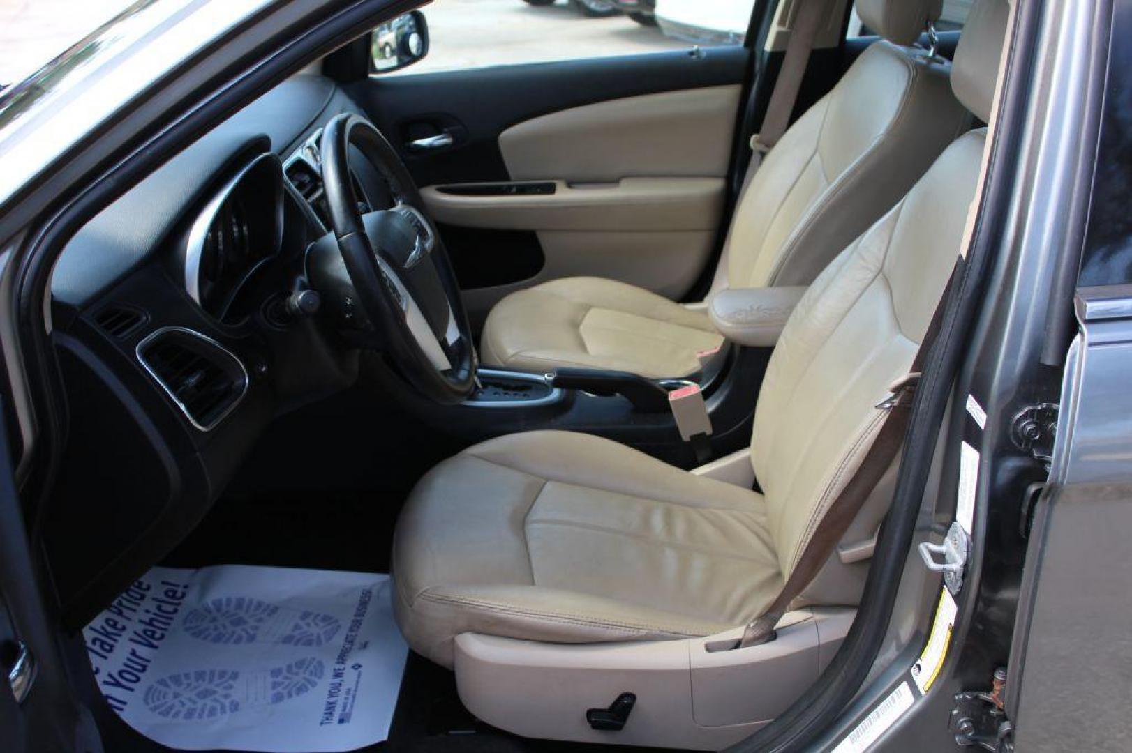 2012 SILVER CHRYSLER 200 LIMITED (1C3CCBCB7CN) with an 2.4L engine, Automatic transmission, located at 6921 40th St N, Pinellas Park, FL, 33781, (727) 366-8136, 27.834944, -82.687653 - Photo#9