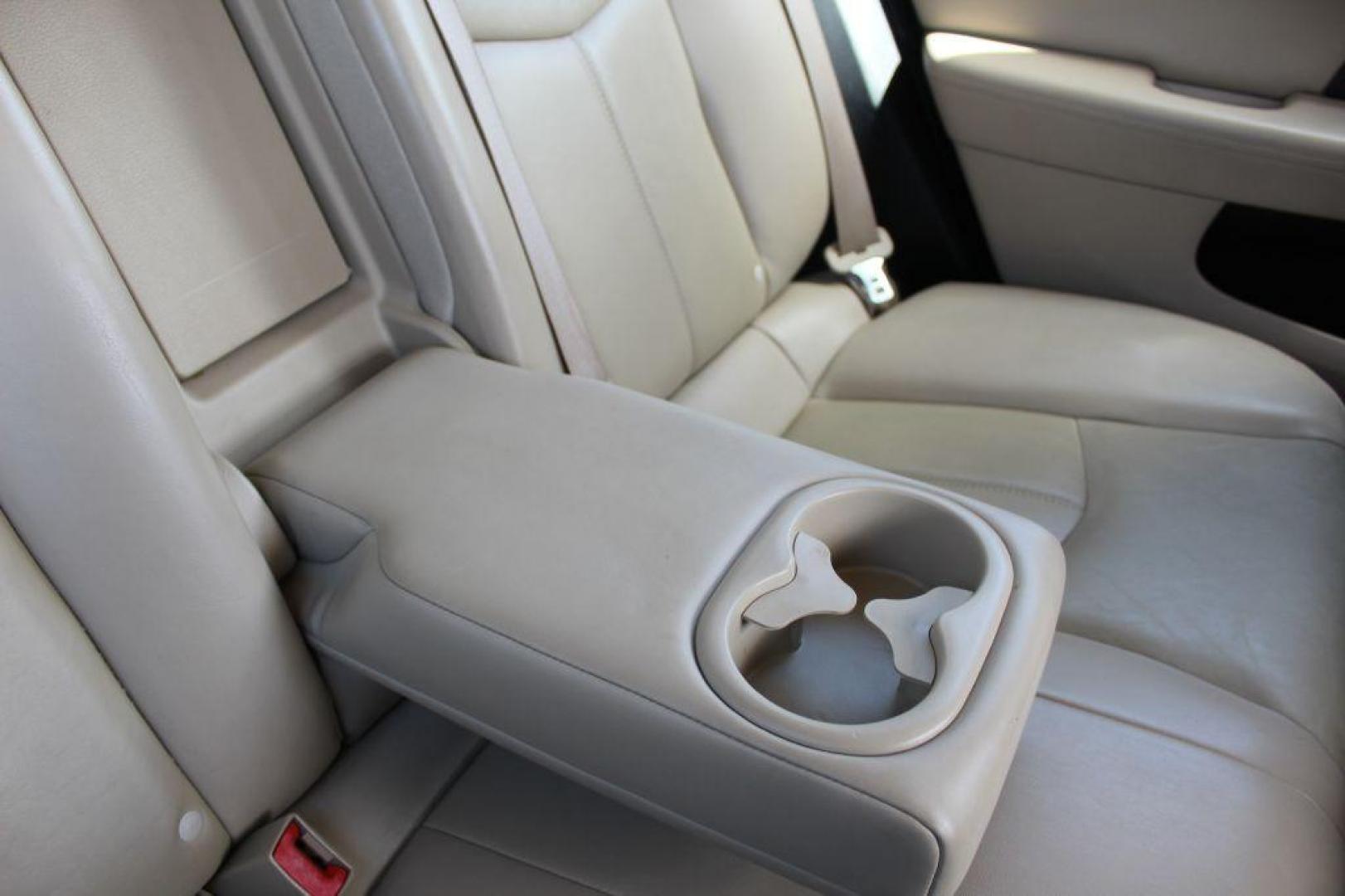 2012 SILVER CHRYSLER 200 LIMITED (1C3CCBCB7CN) with an 2.4L engine, Automatic transmission, located at 6921 40th St N, Pinellas Park, FL, 33781, (727) 366-8136, 27.834944, -82.687653 - Photo#20