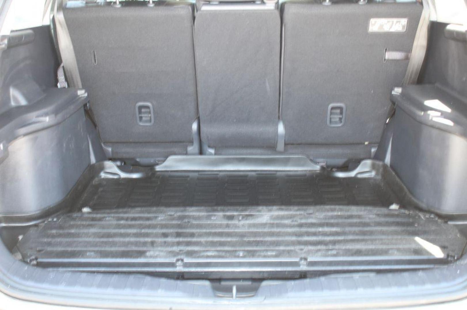 2010 GREY HONDA CR-V EXL (5J6RE3H71AL) with an 2.4L engine, Automatic transmission, located at 6921 40th St N, Pinellas Park, FL, 33781, (727) 366-8136, 27.834944, -82.687653 - 1-Owner CRV, EX-L model. Fully Loaded with Leather Interior, Ice Cold A/C, Automatic, Power options Extra Clean Inside and out, Fully Serviced and Ready to go Anywhere. *****100% TRANSPARENT PRICING ***** 125-Point Inspection Completed, Fully Serviced and Ready To Go! Family Owned and Oper - Photo#16