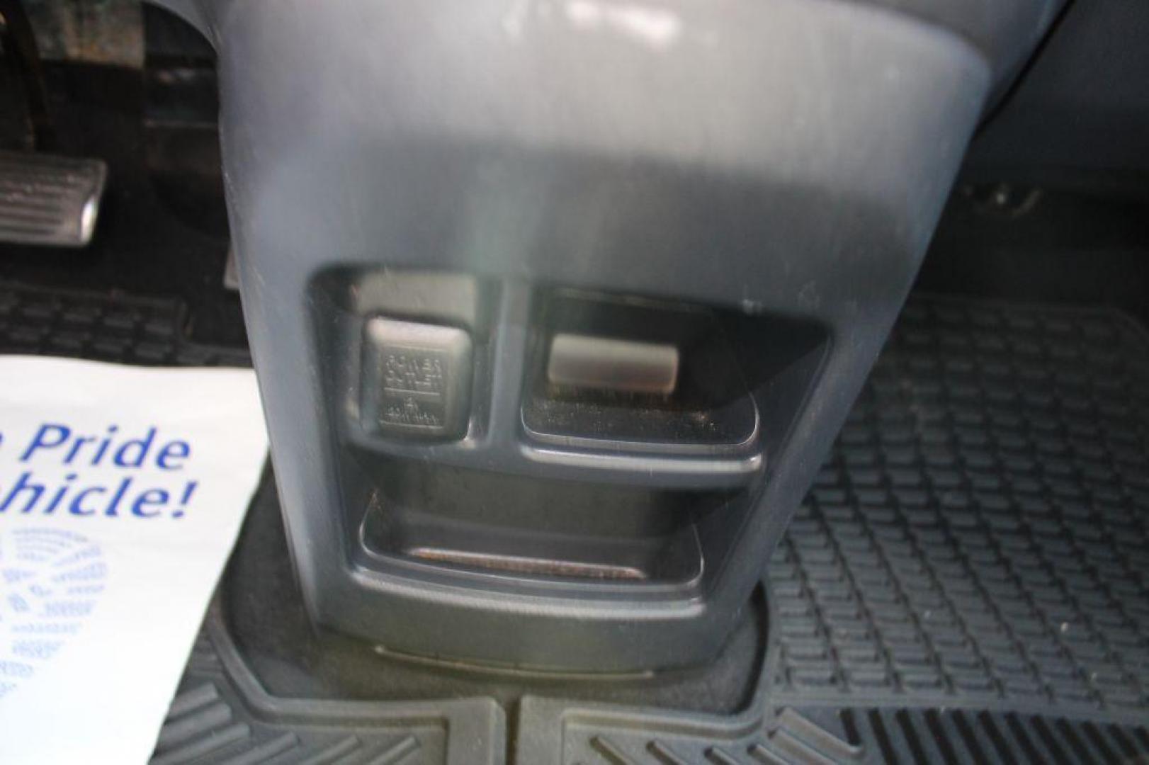 2010 GREY HONDA CR-V EXL (5J6RE3H71AL) with an 2.4L engine, Automatic transmission, located at 6921 40th St N, Pinellas Park, FL, 33781, (727) 366-8136, 27.834944, -82.687653 - 1-Owner CRV, EX-L model. Fully Loaded with Leather Interior, Ice Cold A/C, Automatic, Power options Extra Clean Inside and out, Fully Serviced and Ready to go Anywhere. *****100% TRANSPARENT PRICING ***** 125-Point Inspection Completed, Fully Serviced and Ready To Go! Family Owned and Oper - Photo#28