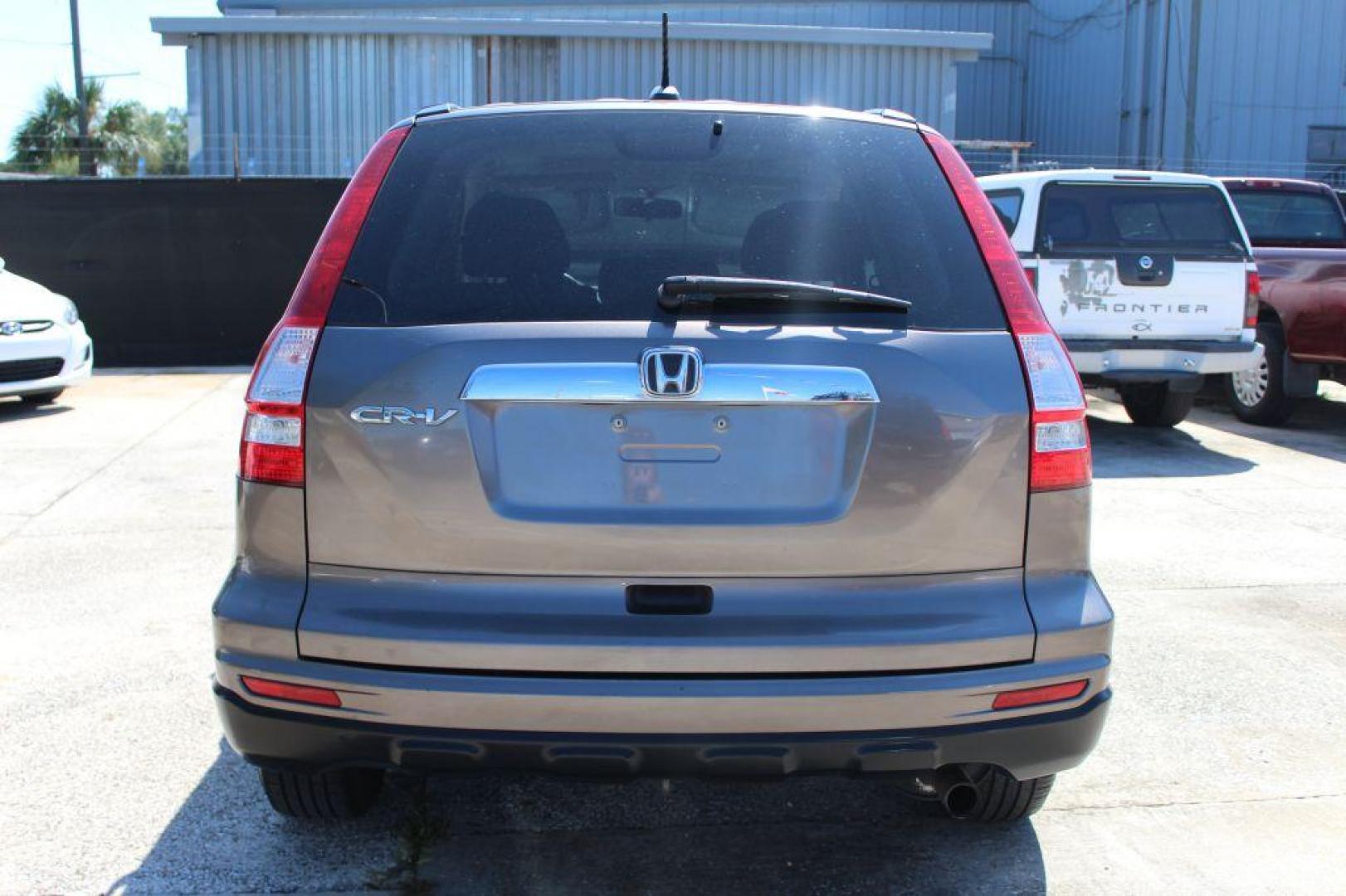 2010 GREY HONDA CR-V EXL (5J6RE3H71AL) with an 2.4L engine, Automatic transmission, located at 6921 40th St N, Pinellas Park, FL, 33781, (727) 366-8136, 27.834944, -82.687653 - 1-Owner CRV, EX-L model. Fully Loaded with Leather Interior, Ice Cold A/C, Automatic, Power options Extra Clean Inside and out, Fully Serviced and Ready to go Anywhere. *****100% TRANSPARENT PRICING ***** 125-Point Inspection Completed, Fully Serviced and Ready To Go! Family Owned and Oper - Photo#3