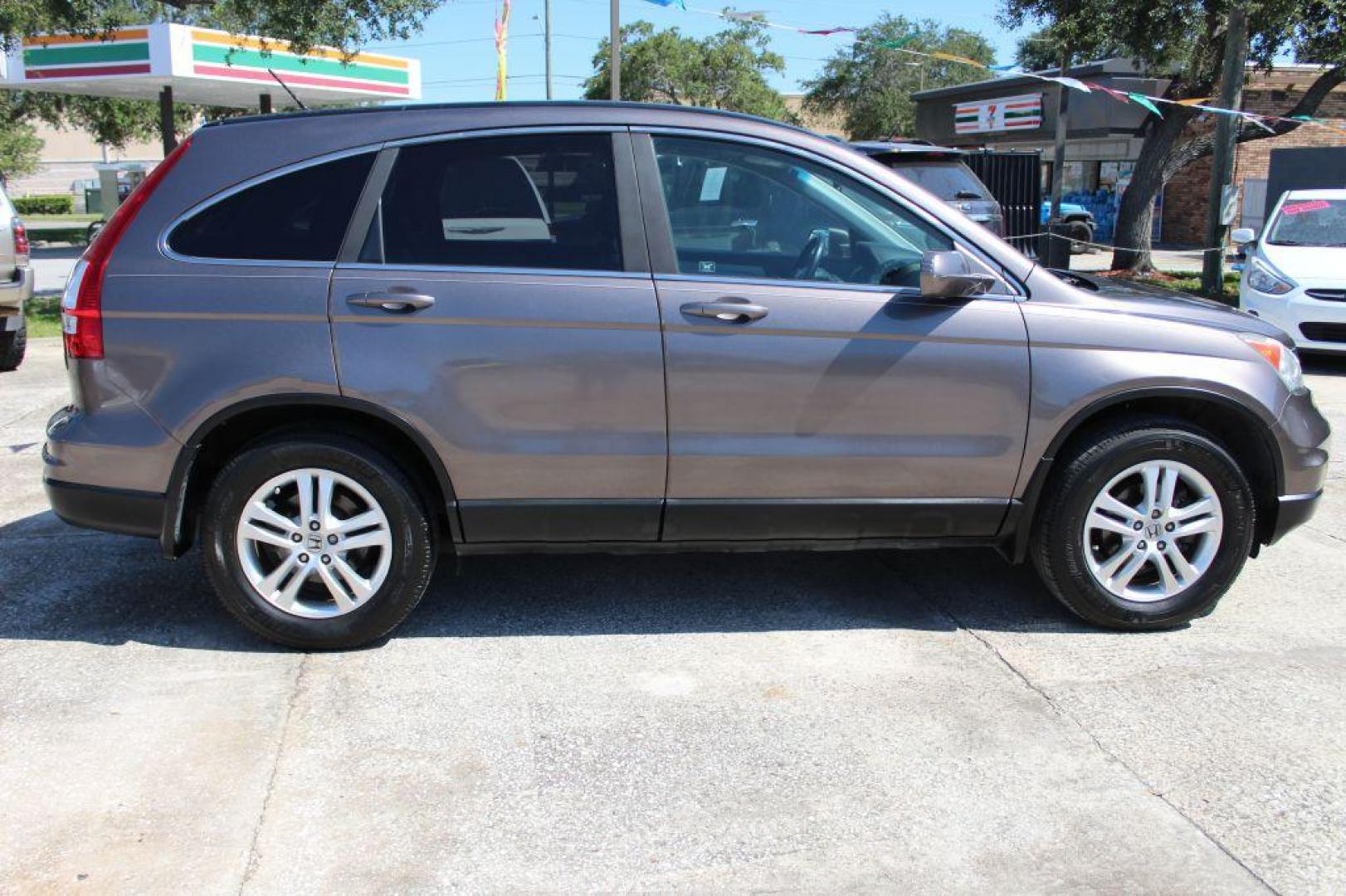 2010 GREY HONDA CR-V EXL (5J6RE3H71AL) with an 2.4L engine, Automatic transmission, located at 6921 40th St N, Pinellas Park, FL, 33781, (727) 366-8136, 27.834944, -82.687653 - 1-Owner CRV, EX-L model. Fully Loaded with Leather Interior, Ice Cold A/C, Automatic, Power options Extra Clean Inside and out, Fully Serviced and Ready to go Anywhere. *****100% TRANSPARENT PRICING ***** 125-Point Inspection Completed, Fully Serviced and Ready To Go! Family Owned and Oper - Photo#5
