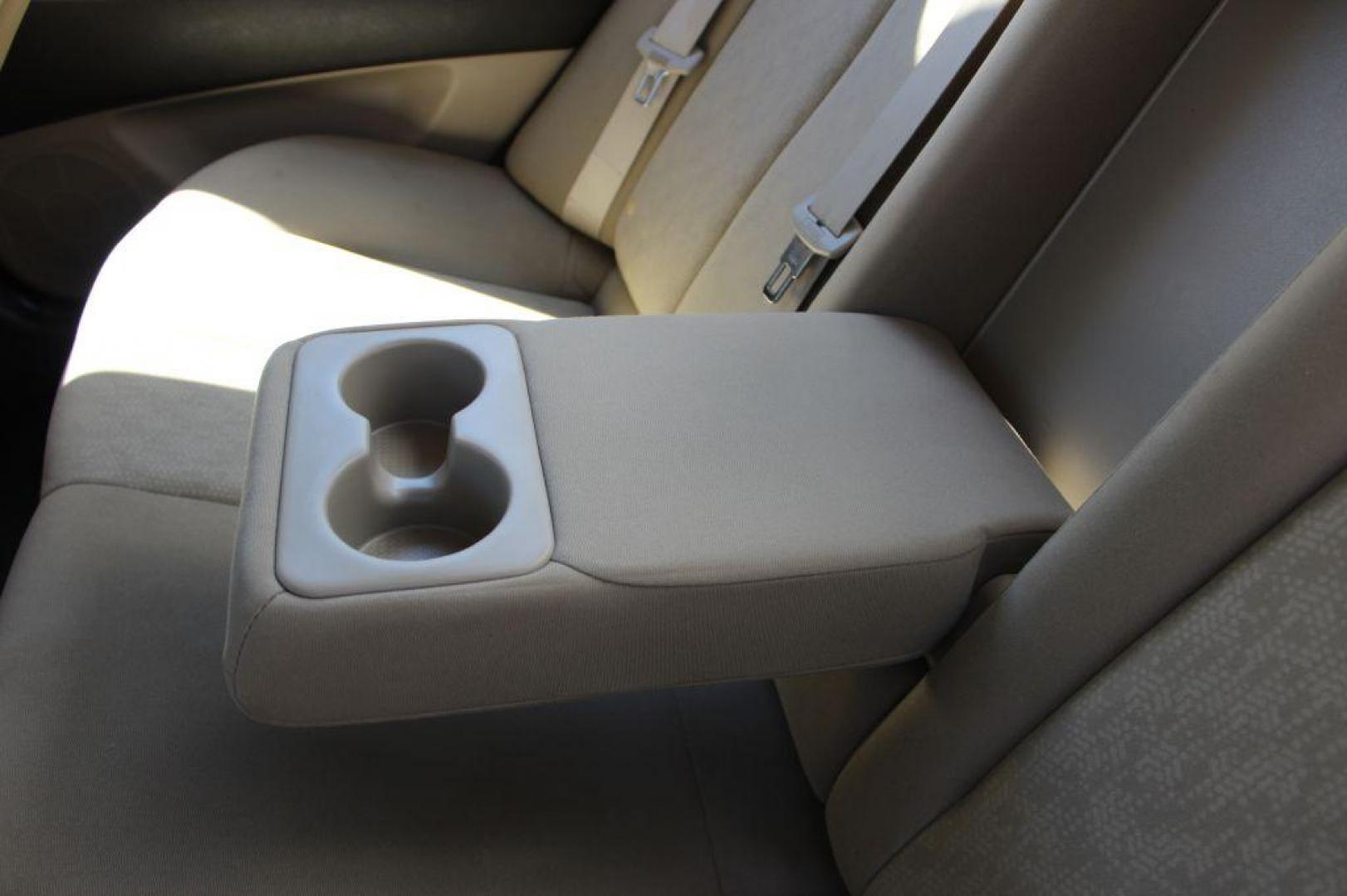 2010 GOLD HYUNDAI ELANTRA GLS (KMHDU4AD8AU) with an 2.0L engine, Automatic transmission, located at 6921 40th St N, Pinellas Park, FL, 33781, (727) 366-8136, 27.834944, -82.687653 - Gorgeous Elantra, Extremely Clean inside and out with Super low miles. Just been Fully Serviced and inspected. Brand New Tires Installed, New Brakes, Fresh Oil and Filter Change. This Vehicle is reliable and will take you anywhere in style and comfort. Would make a Great Student Car, Commuter GAS - Photo#13