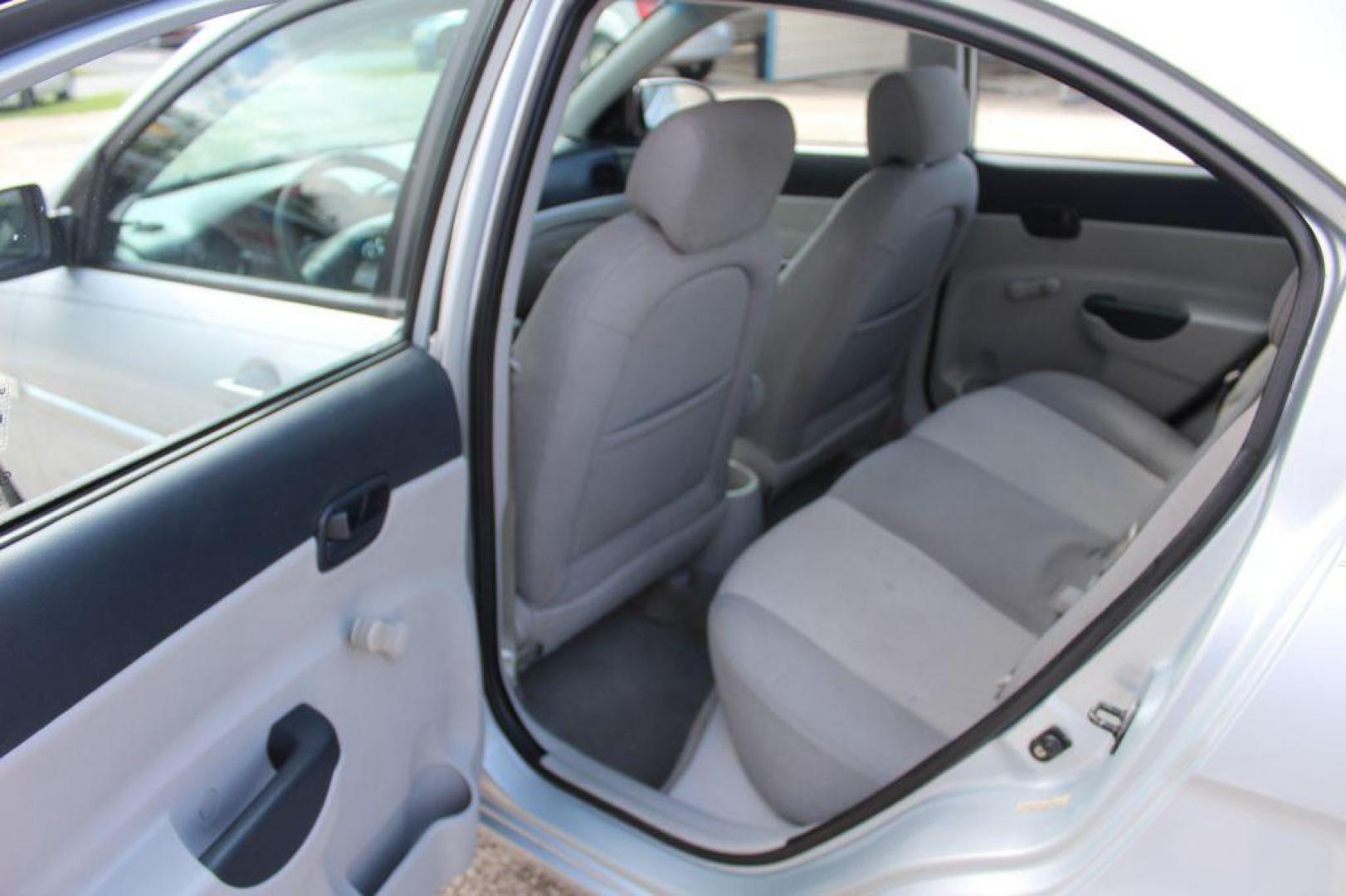 2007 SILVER HYUNDAI ACCENT GLS (KMHCN46C57U) with an 1.6L engine, Automatic transmission, located at 6921 40th St N, Pinellas Park, FL, 33781, (727) 366-8136, 27.834944, -82.687653 - Photo#11