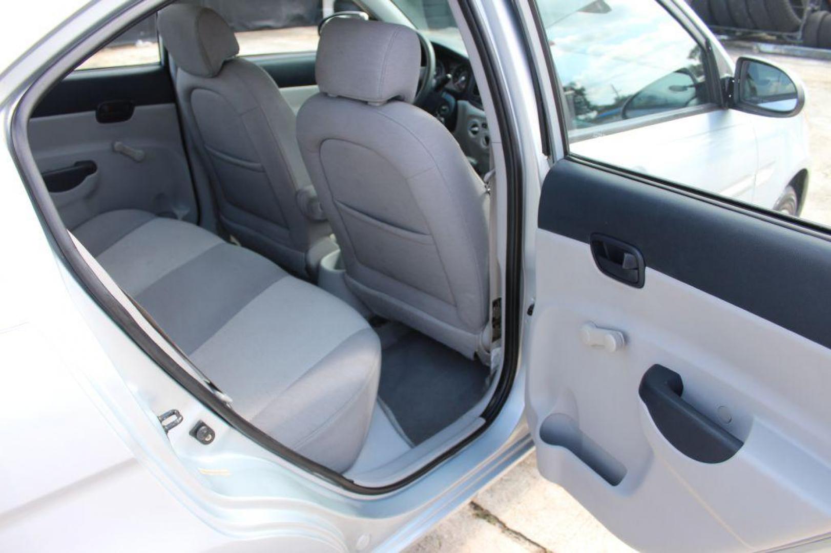 2007 SILVER HYUNDAI ACCENT GLS (KMHCN46C57U) with an 1.6L engine, Automatic transmission, located at 6921 40th St N, Pinellas Park, FL, 33781, (727) 366-8136, 27.834944, -82.687653 - Photo#15