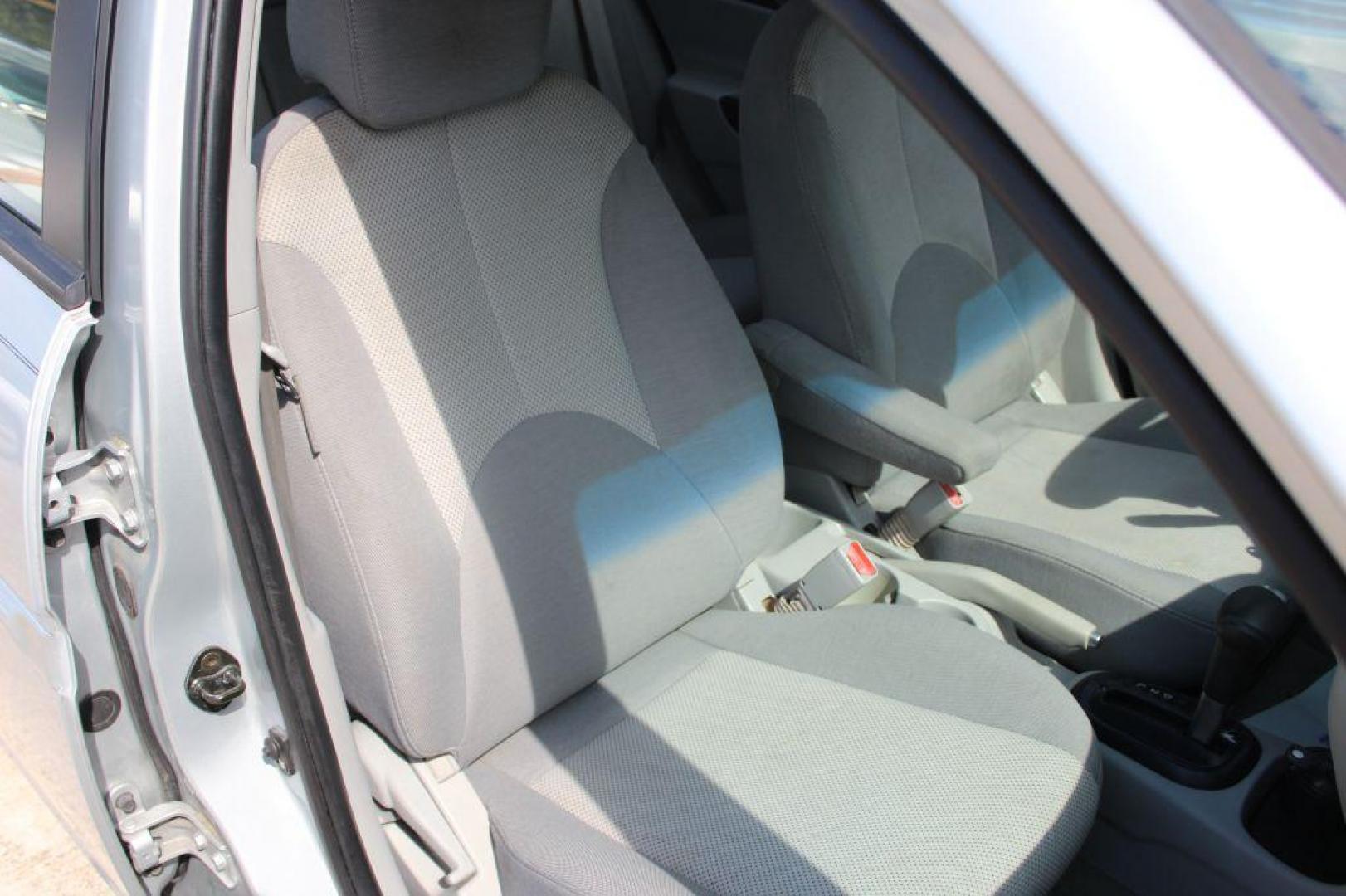 2007 SILVER HYUNDAI ACCENT GLS (KMHCN46C57U) with an 1.6L engine, Automatic transmission, located at 6921 40th St N, Pinellas Park, FL, 33781, (727) 366-8136, 27.834944, -82.687653 - Photo#22