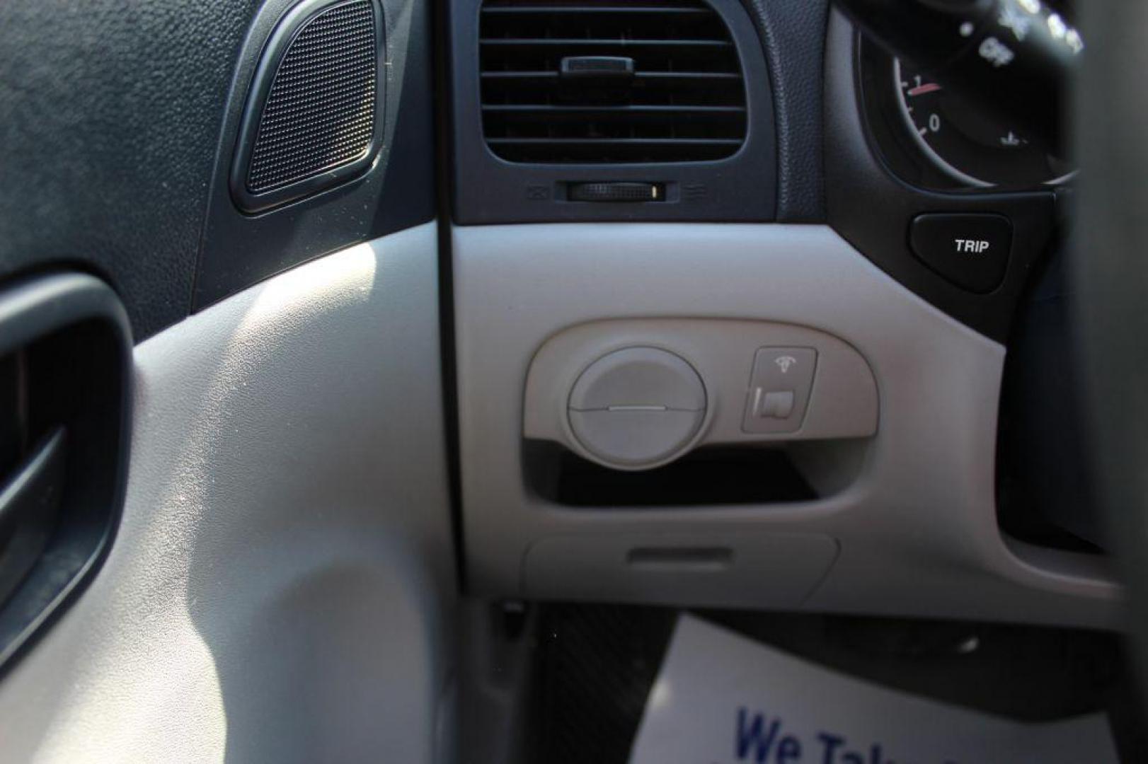2007 SILVER HYUNDAI ACCENT GLS (KMHCN46C57U) with an 1.6L engine, Automatic transmission, located at 6921 40th St N, Pinellas Park, FL, 33781, (727) 366-8136, 27.834944, -82.687653 - Photo#24
