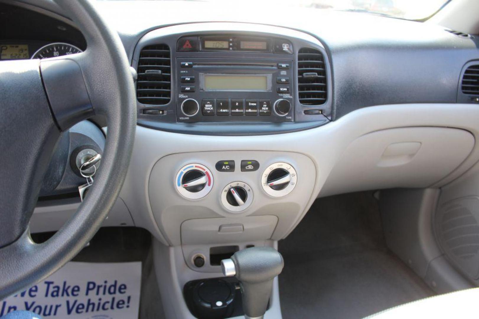 2007 SILVER HYUNDAI ACCENT GLS (KMHCN46C57U) with an 1.6L engine, Automatic transmission, located at 6921 40th St N, Pinellas Park, FL, 33781, (727) 366-8136, 27.834944, -82.687653 - Photo#27