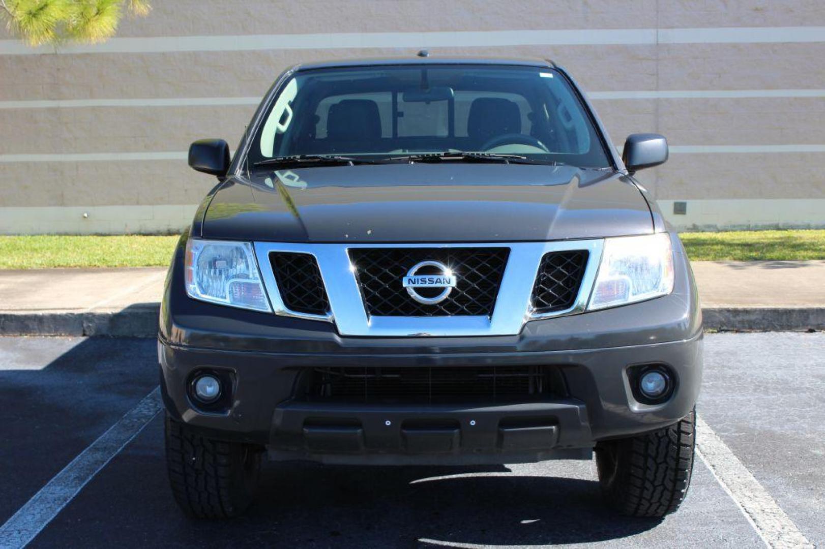 2015 GREY NISSAN FRONTIER Desert Runner (1N6AD0ER0FN) with an 4.0L engine, Automatic transmission, located at 6921 40th St N, Pinellas Park, FL, 33781, (727) 366-8136, 27.834944, -82.687653 - Photo#5