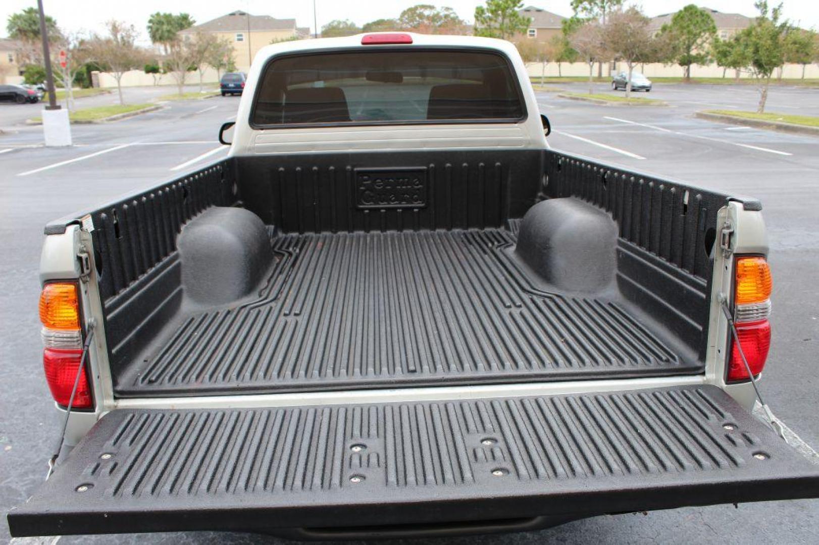2003 SILVER TOYOTA TACOMA (5TENL42N43Z) with an 2.4L engine, Automatic transmission, located at 6921 40th St N, Pinellas Park, FL, 33781, (727) 366-8136, 27.834944, -82.687653 - Photo#8