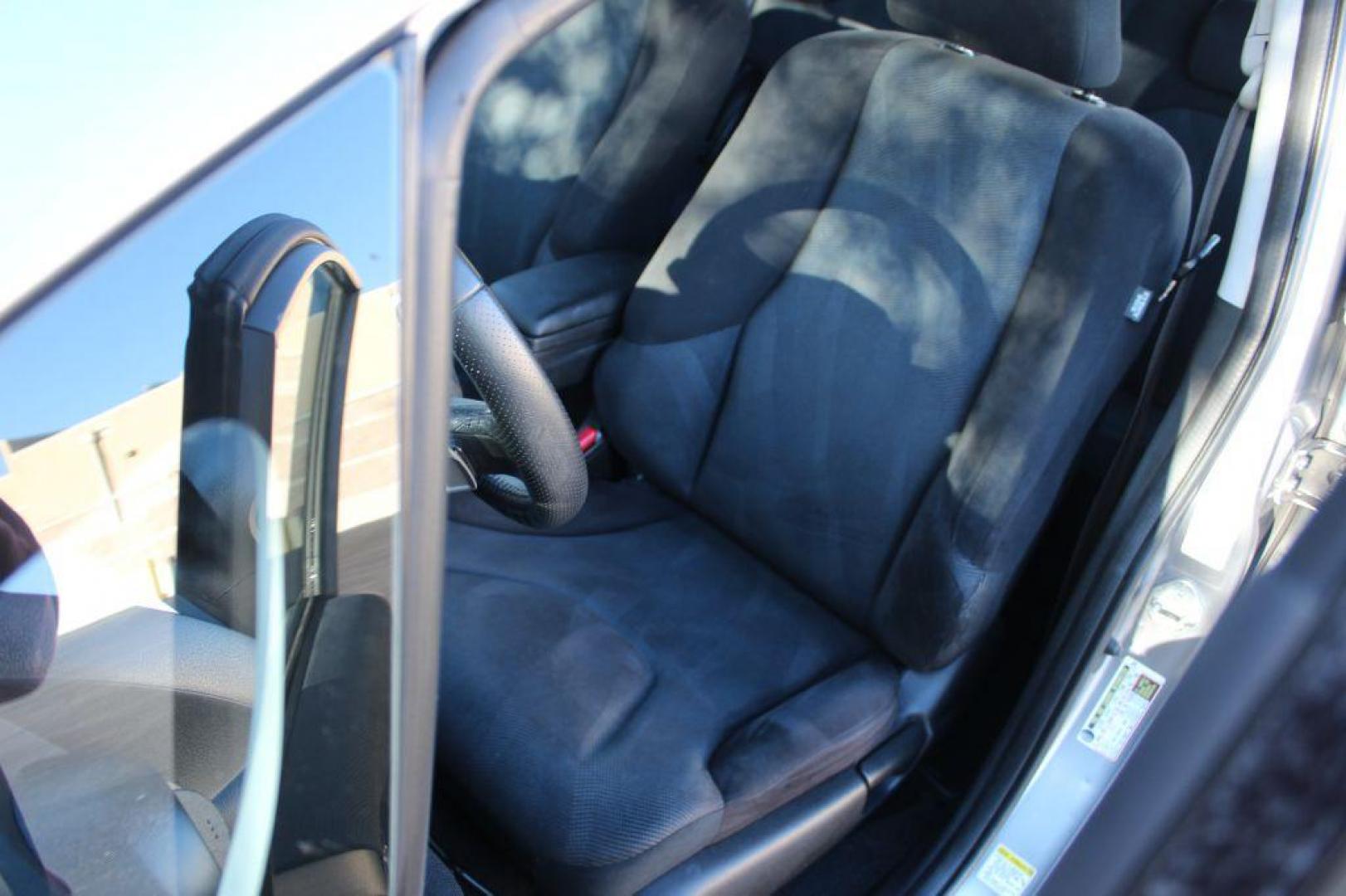 2009 SILVER HONDA FIT SPORT (JHMGE88479S) with an 1.5L engine, Automatic transmission, located at 6921 40th St N, Pinellas Park, FL, 33781, (727) 366-8136, 27.834944, -82.687653 - 1-Owner 2009 Honda Fit Sport with Low Miles, Bluetooth, AUX inputs and More. Fully Serviced and Ready to Go! Great First Vehicle, Small Commute Jobs or even Food Delivery Services. Clean CarFax History Report and A Florida Vehicle it's Whole Life. Very Well Maintained and great Service history Avai - Photo#10