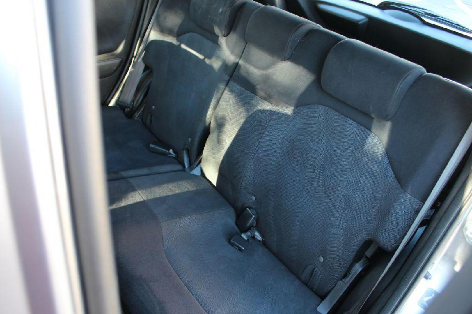 2009 SILVER HONDA FIT SPORT (JHMGE88479S) with an 1.5L engine, Automatic transmission, located at 6921 40th St N, Pinellas Park, FL, 33781, (727) 366-8136, 27.834944, -82.687653 - 1-Owner 2009 Honda Fit Sport with Low Miles, Bluetooth, AUX inputs and More. Fully Serviced and Ready to Go! Great First Vehicle, Small Commute Jobs or even Food Delivery Services. Clean CarFax History Report and A Florida Vehicle it's Whole Life. Very Well Maintained and great Service history Avai - Photo#12