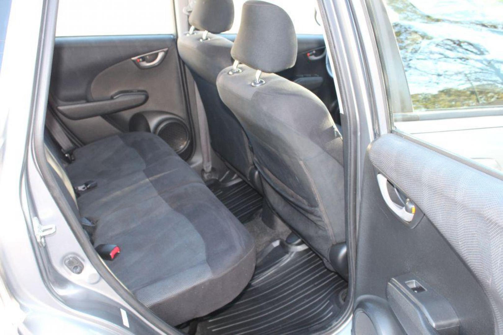 2009 SILVER HONDA FIT SPORT (JHMGE88479S) with an 1.5L engine, Automatic transmission, located at 6921 40th St N, Pinellas Park, FL, 33781, (727) 366-8136, 27.834944, -82.687653 - 1-Owner 2009 Honda Fit Sport with Low Miles, Bluetooth, AUX inputs and More. Fully Serviced and Ready to Go! Great First Vehicle, Small Commute Jobs or even Food Delivery Services. Clean CarFax History Report and A Florida Vehicle it's Whole Life. Very Well Maintained and great Service history Avai - Photo#14