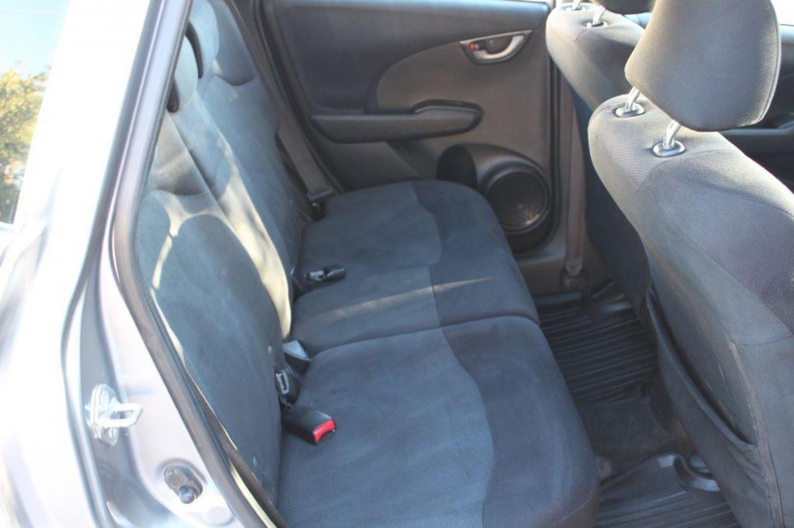 2009 SILVER HONDA FIT SPORT (JHMGE88479S) with an 1.5L engine, Automatic transmission, located at 6921 40th St N, Pinellas Park, FL, 33781, (727) 366-8136, 27.834944, -82.687653 - 1-Owner 2009 Honda Fit Sport with Low Miles, Bluetooth, AUX inputs and More. Fully Serviced and Ready to Go! Great First Vehicle, Small Commute Jobs or even Food Delivery Services. Clean CarFax History Report and A Florida Vehicle it's Whole Life. Very Well Maintained and great Service history Avai - Photo#15