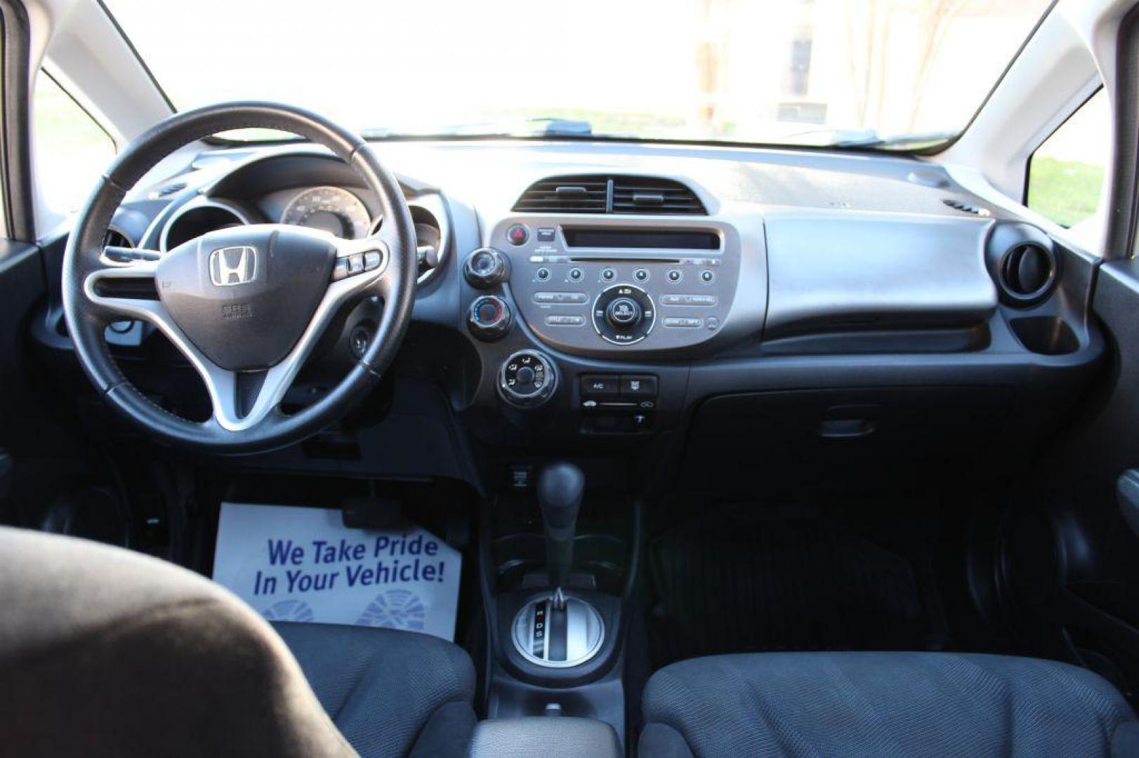 2009 SILVER HONDA FIT SPORT (JHMGE88479S) with an 1.5L engine, Automatic transmission, located at 6921 40th St N, Pinellas Park, FL, 33781, (727) 366-8136, 27.834944, -82.687653 - 1-Owner 2009 Honda Fit Sport with Low Miles, Bluetooth, AUX inputs and More. Fully Serviced and Ready to Go! Great First Vehicle, Small Commute Jobs or even Food Delivery Services. Clean CarFax History Report and A Florida Vehicle it's Whole Life. Very Well Maintained and great Service history Avai - Photo#16