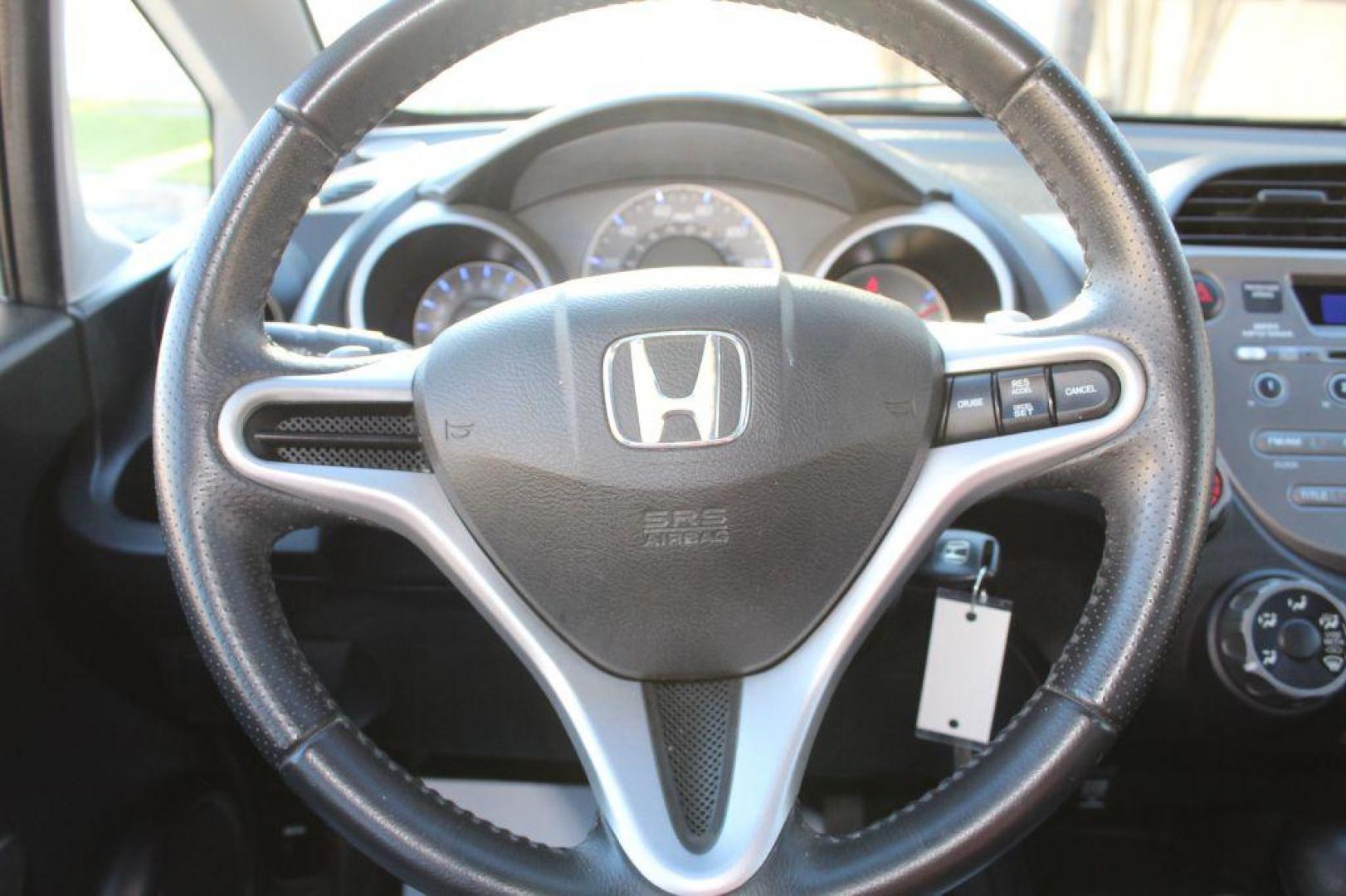 2009 SILVER HONDA FIT SPORT (JHMGE88479S) with an 1.5L engine, Automatic transmission, located at 6921 40th St N, Pinellas Park, FL, 33781, (727) 366-8136, 27.834944, -82.687653 - 1-Owner 2009 Honda Fit Sport with Low Miles, Bluetooth, AUX inputs and More. Fully Serviced and Ready to Go! Great First Vehicle, Small Commute Jobs or even Food Delivery Services. Clean CarFax History Report and A Florida Vehicle it's Whole Life. Very Well Maintained and great Service history Avai - Photo#21