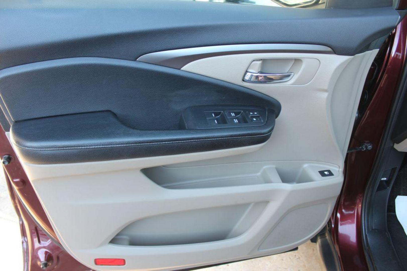 2017 MAROON HONDA RIDGELINE RTL (5FPYK3F63HB) with an 3.5L engine, Automatic transmission, located at 6921 40th St N, Pinellas Park, FL, 33781, (727) 366-8136, 27.834944, -82.687653 - Photo#32