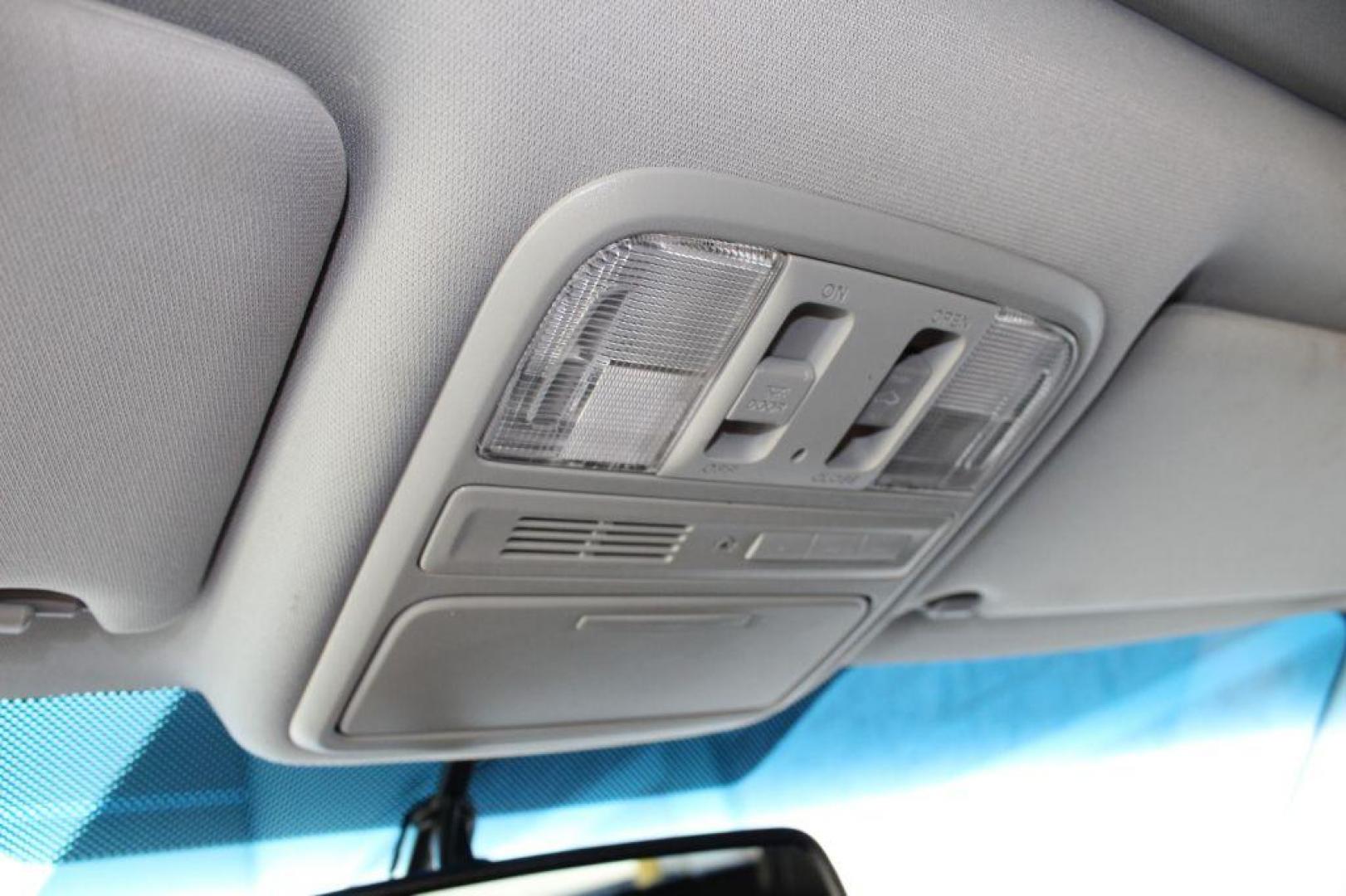 2012 WHITE HONDA PILOT TOURING (5FNYF4H97CB) with an 3.5L engine, Automatic transmission, located at 6921 40th St N, Pinellas Park, FL, 33781, (727) 366-8136, 27.834944, -82.687653 - ONE OWNER 2012 HONDA PILOT - Full Clean Carfax Report - Loaded with 3rd Row Seating, Black Leather Interior, All Wheel Drive, Built in Sun Shades on Back Windows, DVD Player with Headphones included, Navigation, Back Up Camera, Bluetooth and Aux input options, and MUCH MORE! Must See! *****100% T - Photo#44