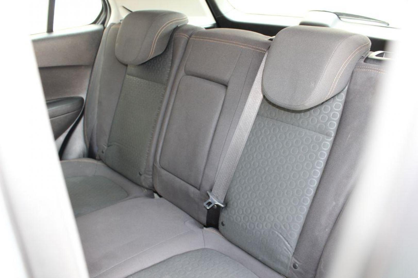 2018 SILVER CHEVROLET TRAX LS (3GNCJKSBXJL) with an 1.4L engine, Automatic transmission, located at 6921 40th St N, Pinellas Park, FL, 33781, (727) 366-8136, 27.834944, -82.687653 - 1-Owner, Extremly Clean and Well Maintained 2018 Trax, All power options, BackUp Camera, Bluetooth, Aux inputs, and so much more. Sporty and Roomy 4 door hatchback with amazing Gas Mileage. Just Completed a 125-Point inspection and service process. Fully Serviced and ready to go! Clean inside and ou - Photo#18