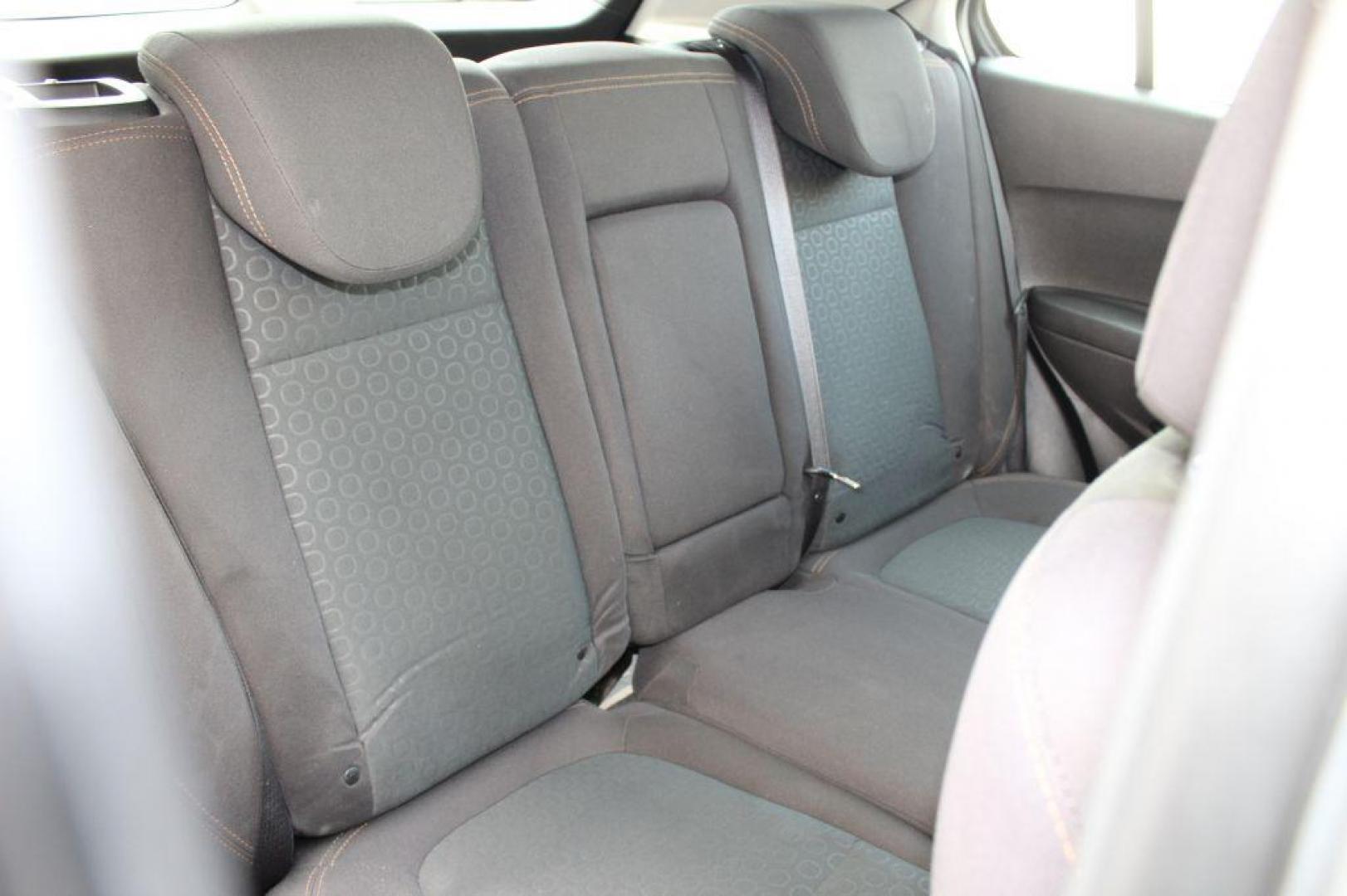 2018 SILVER CHEVROLET TRAX LS (3GNCJKSBXJL) with an 1.4L engine, Automatic transmission, located at 6921 40th St N, Pinellas Park, FL, 33781, (727) 366-8136, 27.834944, -82.687653 - 1-Owner, Extremly Clean and Well Maintained 2018 Trax, All power options, BackUp Camera, Bluetooth, Aux inputs, and so much more. Sporty and Roomy 4 door hatchback with amazing Gas Mileage. Just Completed a 125-Point inspection and service process. Fully Serviced and ready to go! Clean inside and ou - Photo#22