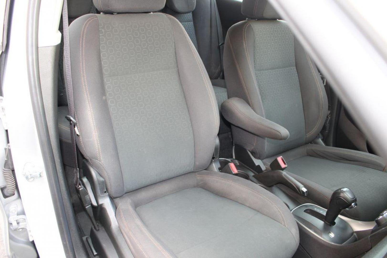 2018 SILVER CHEVROLET TRAX LS (3GNCJKSBXJL) with an 1.4L engine, Automatic transmission, located at 6921 40th St N, Pinellas Park, FL, 33781, (727) 366-8136, 27.834944, -82.687653 - 1-Owner, Extremly Clean and Well Maintained 2018 Trax, All power options, BackUp Camera, Bluetooth, Aux inputs, and so much more. Sporty and Roomy 4 door hatchback with amazing Gas Mileage. Just Completed a 125-Point inspection and service process. Fully Serviced and ready to go! Clean inside and ou - Photo#27
