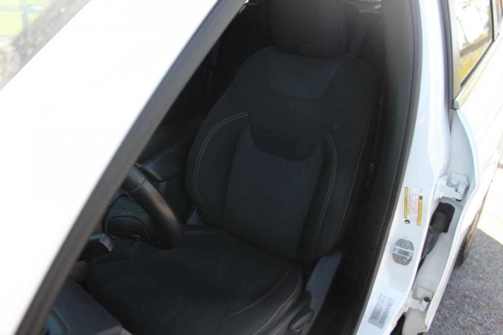 2017 WHITE JEEP CHEROKEE LATITUDE (1C4PJLCS8HW) with an 3.2L engine, Automatic transmission, located at 6921 40th St N, Pinellas Park, FL, 33781, (727) 366-8136, 27.834944, -82.687653 - 2017 1-Owner Jeep Cherokee, Automatic, Power Options, Keyless entry, Back up Camera, AUX Inputs, Bluetooth and so much more. Extremely Clean and Fully Serviced Jeep. Ready to take you on your adventure in style and comfort. Credit Financing Available for Everyone. Apply at www.727CAR.com ***** - Photo#14