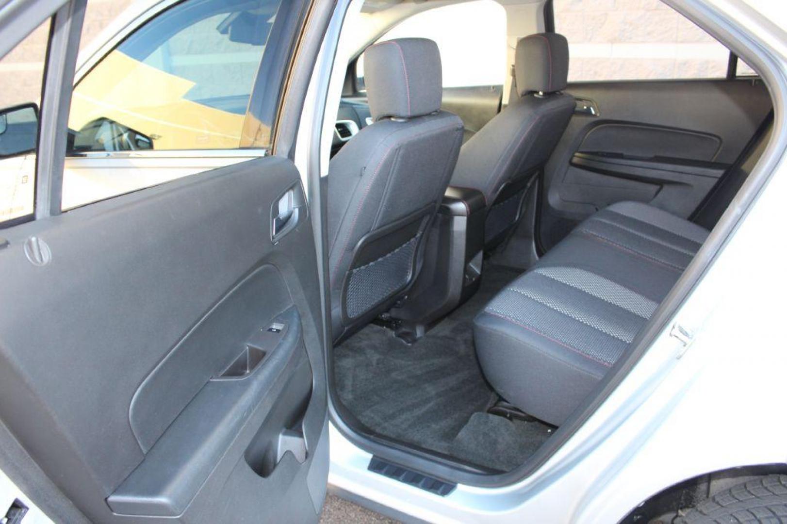 2012 SILVER CHEVROLET EQUINOX LT (2GNALDEK0C1) with an 2.4L engine, Automatic transmission, located at 6921 40th St N, Pinellas Park, FL, 33781, (727) 366-8136, 27.834944, -82.687653 - Photo#12