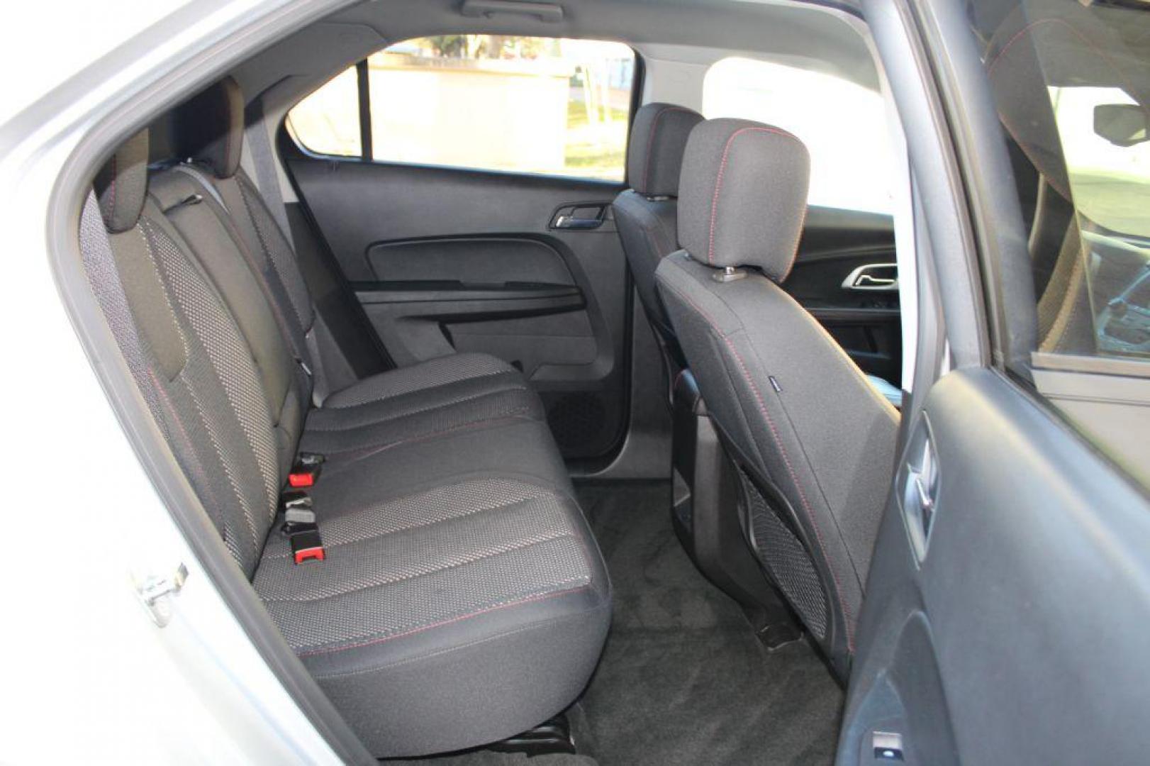 2012 SILVER CHEVROLET EQUINOX LT (2GNALDEK0C1) with an 2.4L engine, Automatic transmission, located at 6921 40th St N, Pinellas Park, FL, 33781, (727) 366-8136, 27.834944, -82.687653 - Photo#18