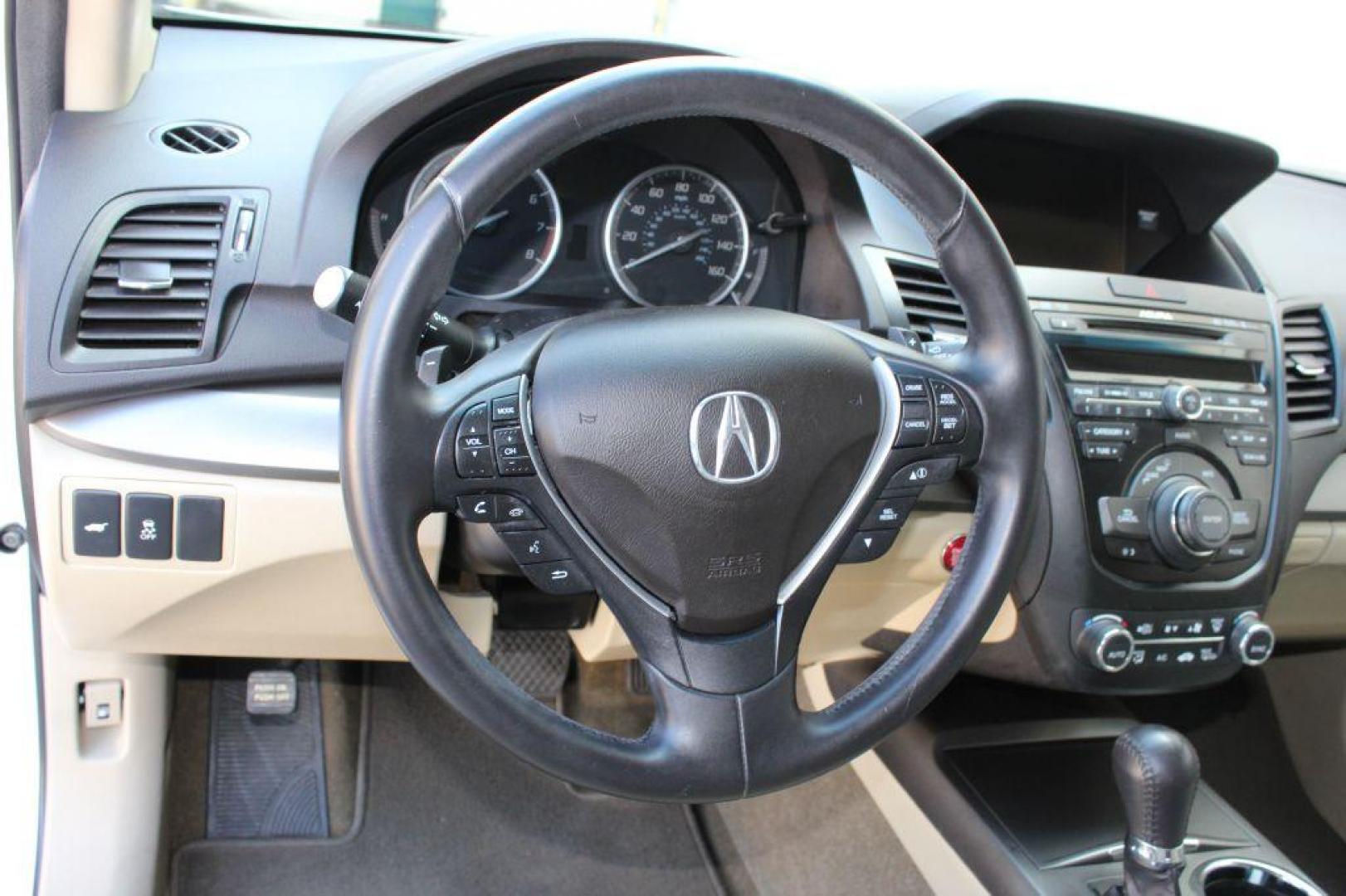 2013 WHITE ACURA RDX TECHNOLOGY (5J8TB3H52DL) with an 3.5L engine, Automatic transmission, located at 6921 40th St N, Pinellas Park, FL, 33781, (727) 366-8136, 27.834944, -82.687653 - Photo#12