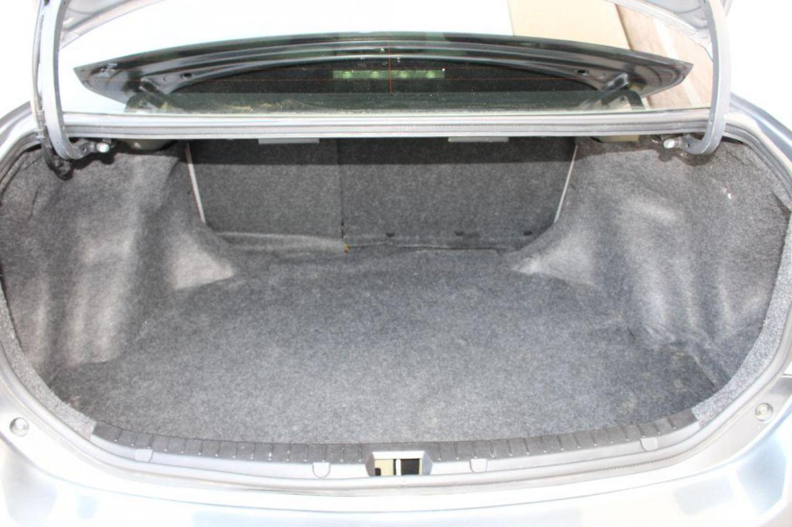 2012 GREY TOYOTA COROLLA LE (2T1BU4EE2CC) with an 1.8L engine, Automatic transmission, located at 6921 40th St N, Pinellas Park, FL, 33781, (727) 366-8136, 27.834944, -82.687653 - Photo#18