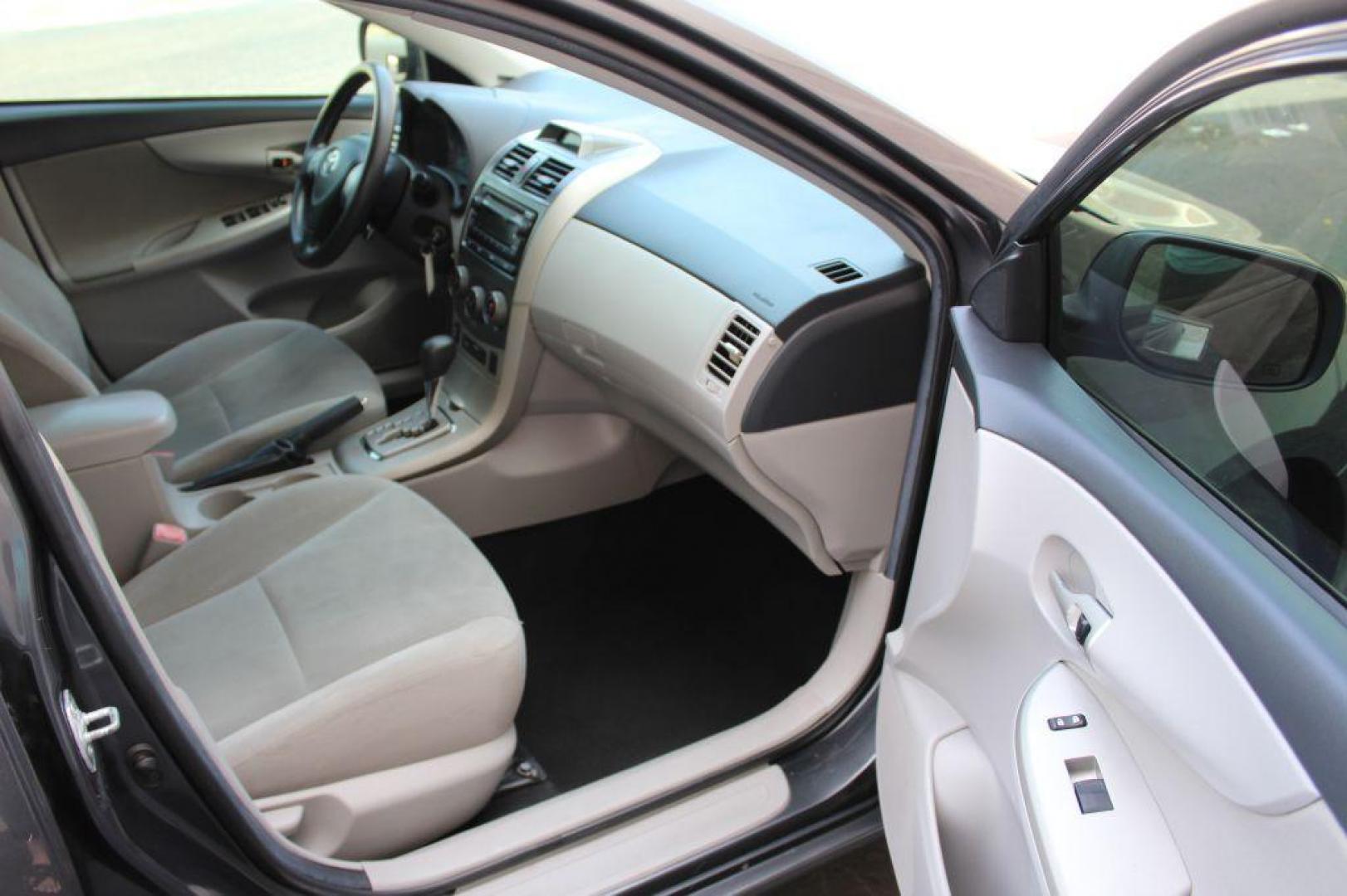 2012 GREY TOYOTA COROLLA LE (2T1BU4EE2CC) with an 1.8L engine, Automatic transmission, located at 6921 40th St N, Pinellas Park, FL, 33781, (727) 366-8136, 27.834944, -82.687653 - Photo#24