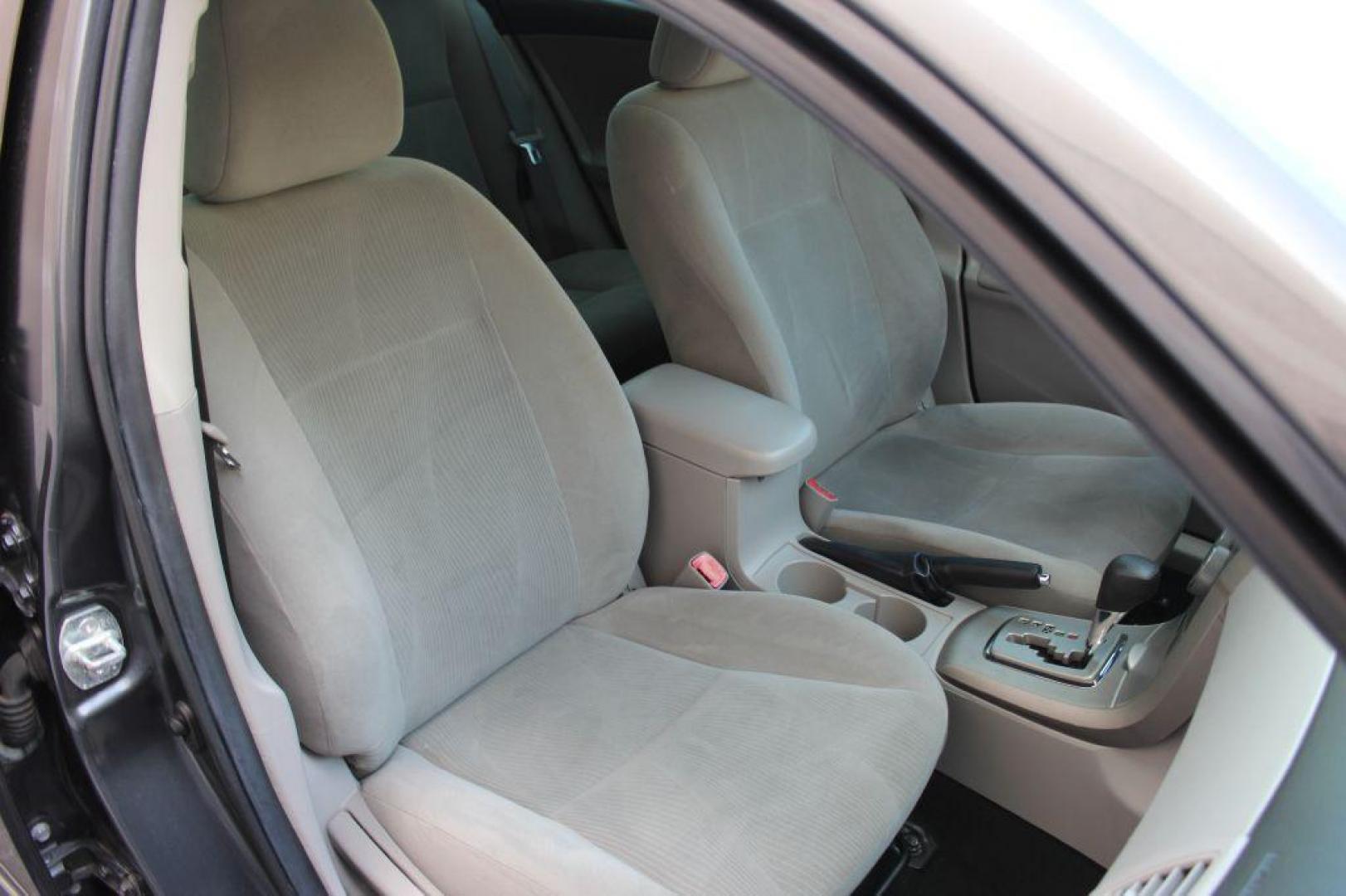 2012 GREY TOYOTA COROLLA LE (2T1BU4EE2CC) with an 1.8L engine, Automatic transmission, located at 6921 40th St N, Pinellas Park, FL, 33781, (727) 366-8136, 27.834944, -82.687653 - Photo#26