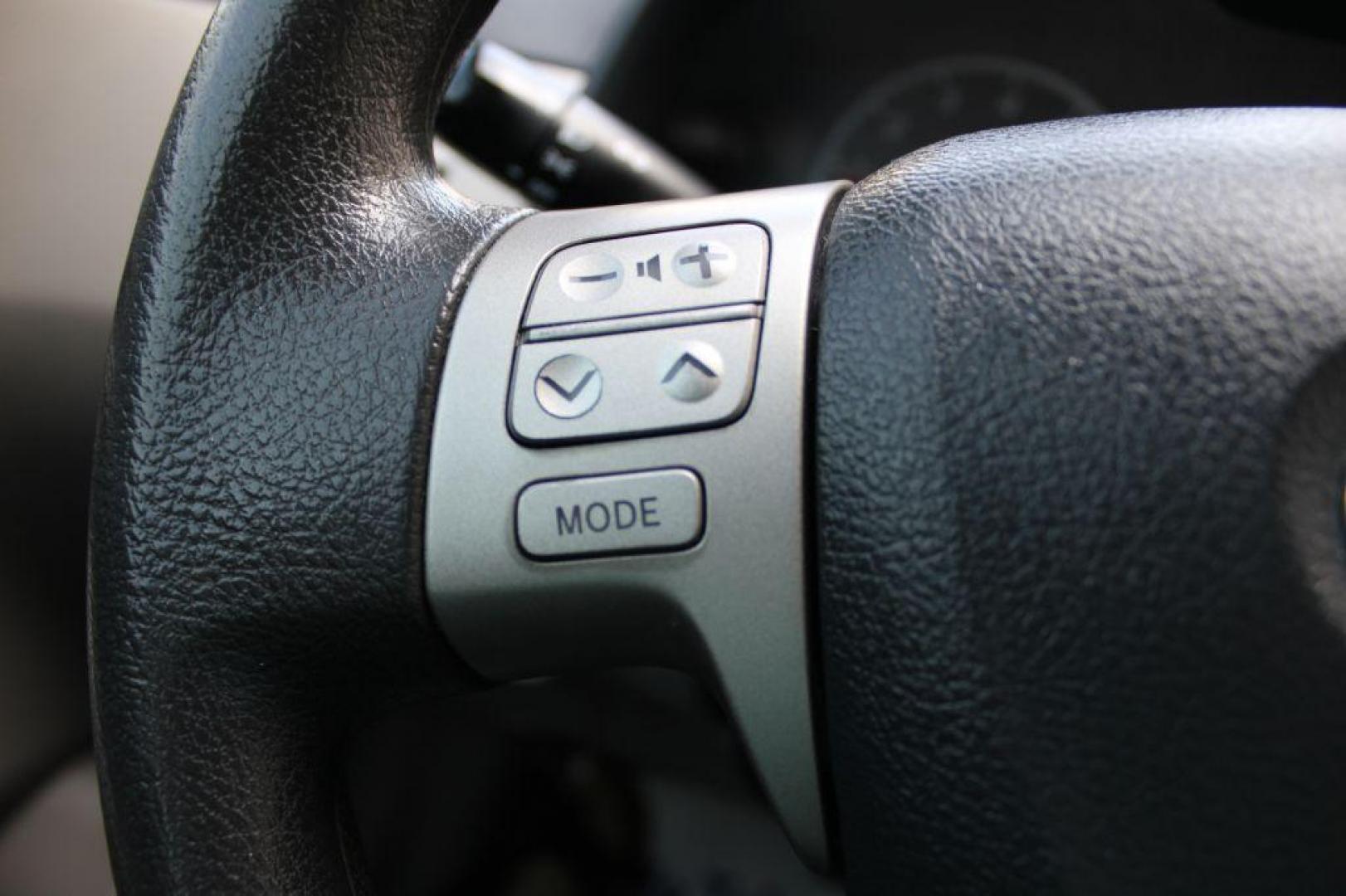 2012 GREY TOYOTA COROLLA LE (2T1BU4EE2CC) with an 1.8L engine, Automatic transmission, located at 6921 40th St N, Pinellas Park, FL, 33781, (727) 366-8136, 27.834944, -82.687653 - Photo#32