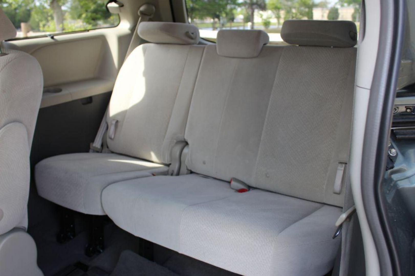 2013 GRAY TOYOTA SIENNA LE (5TDKK3DC3DS) with an 3.5L engine, Automatic transmission, located at 6921 40th St N, Pinellas Park, FL, 33781, (727) 366-8136, 27.834944, -82.687653 - Photo#16