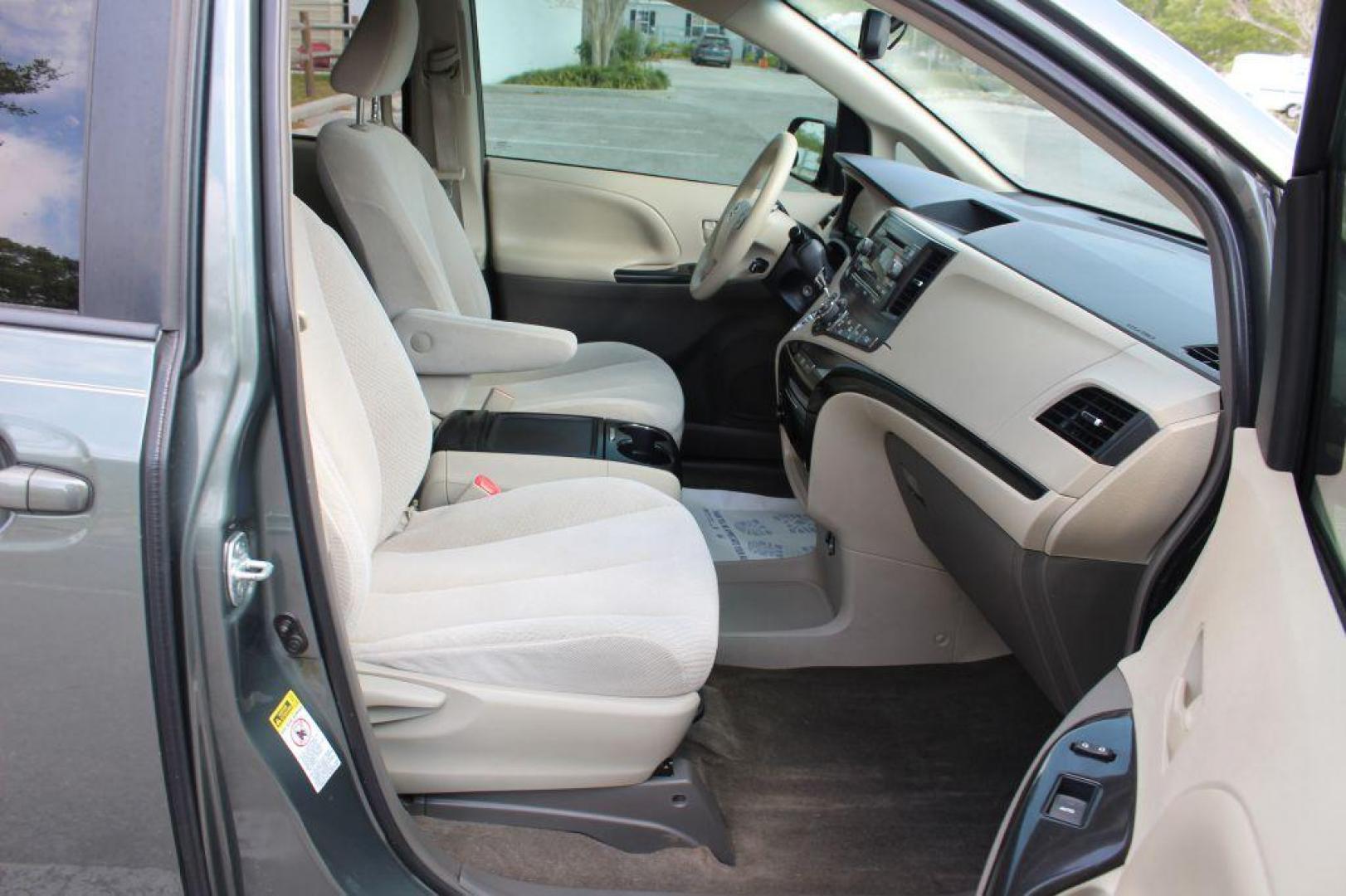 2013 GRAY TOYOTA SIENNA LE (5TDKK3DC3DS) with an 3.5L engine, Automatic transmission, located at 6921 40th St N, Pinellas Park, FL, 33781, (727) 366-8136, 27.834944, -82.687653 - Photo#26