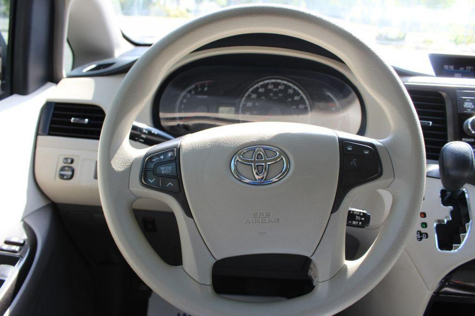 2013 GRAY TOYOTA SIENNA LE (5TDKK3DC3DS) with an 3.5L engine, Automatic transmission, located at 6921 40th St N, Pinellas Park, FL, 33781, (727) 366-8136, 27.834944, -82.687653 - Photo#34