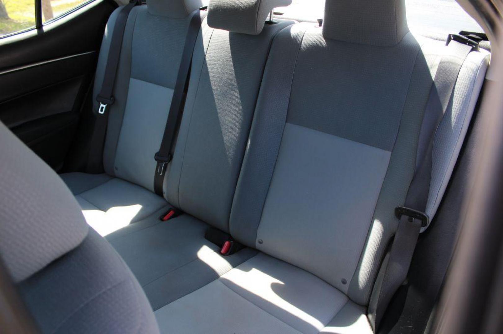 2014 GRAY TOYOTA COROLLA L (2T1BURHE5EC) with an 1.8L engine, Automatic transmission, located at 6921 40th St N, Pinellas Park, FL, 33781, (727) 366-8136, 27.834944, -82.687653 - Photo#16