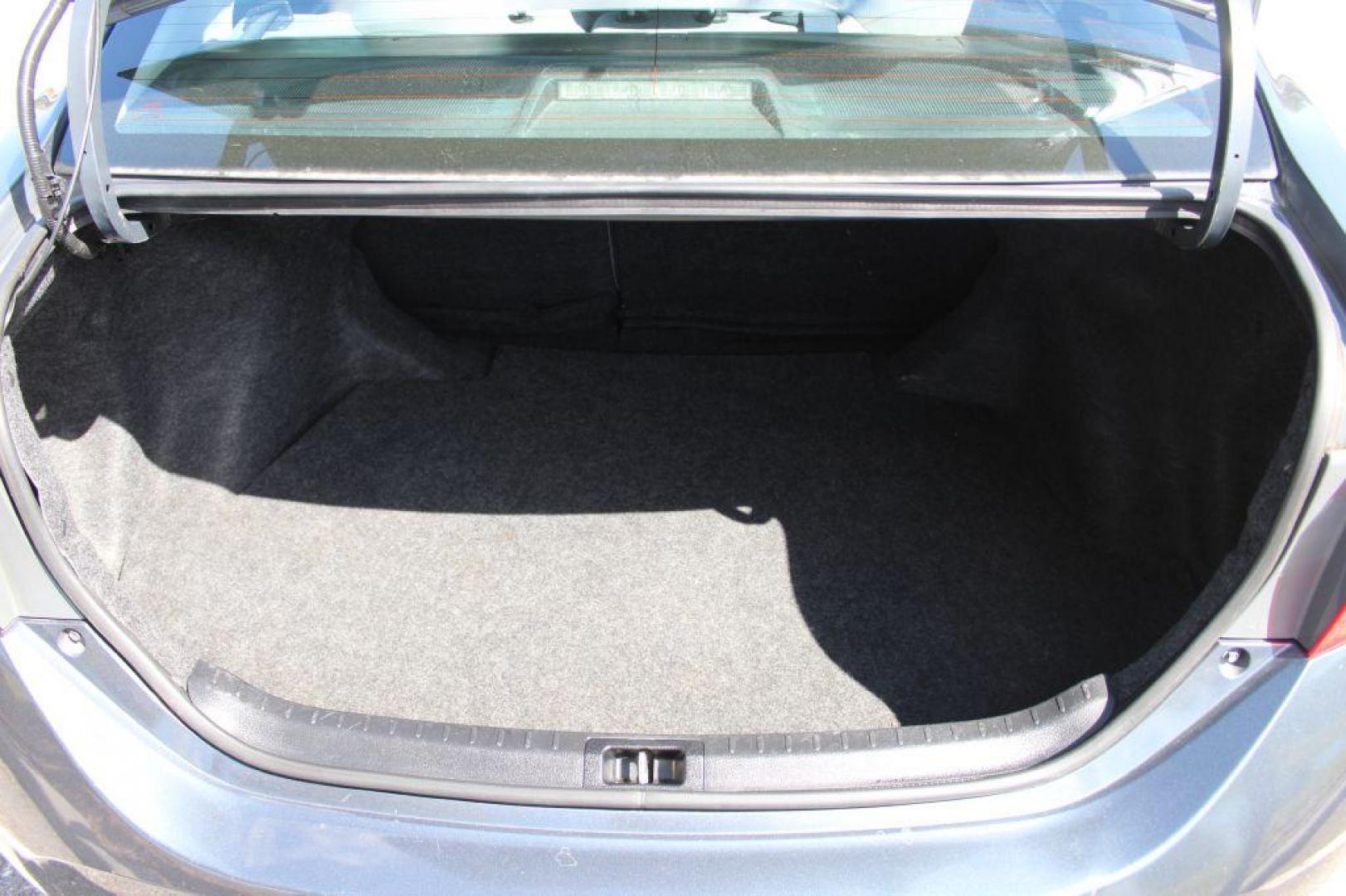 2014 GRAY TOYOTA COROLLA L (2T1BURHE5EC) with an 1.8L engine, Automatic transmission, located at 6921 40th St N, Pinellas Park, FL, 33781, (727) 366-8136, 27.834944, -82.687653 - Photo#17
