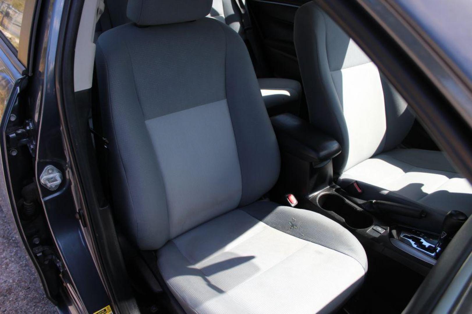 2014 GRAY TOYOTA COROLLA L (2T1BURHE5EC) with an 1.8L engine, Automatic transmission, located at 6921 40th St N, Pinellas Park, FL, 33781, (727) 366-8136, 27.834944, -82.687653 - Photo#23