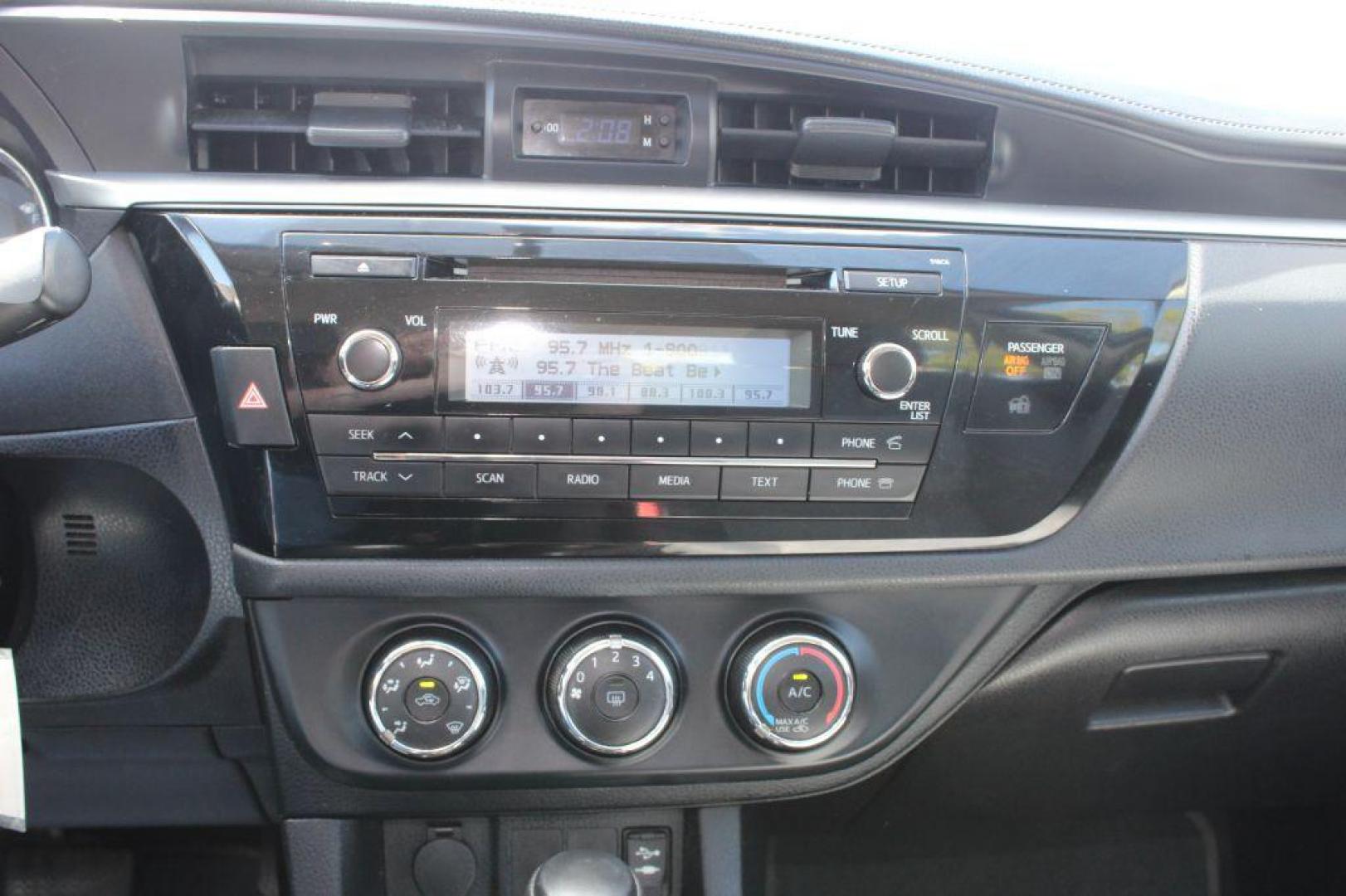2014 GRAY TOYOTA COROLLA L (2T1BURHE5EC) with an 1.8L engine, Automatic transmission, located at 6921 40th St N, Pinellas Park, FL, 33781, (727) 366-8136, 27.834944, -82.687653 - Photo#26