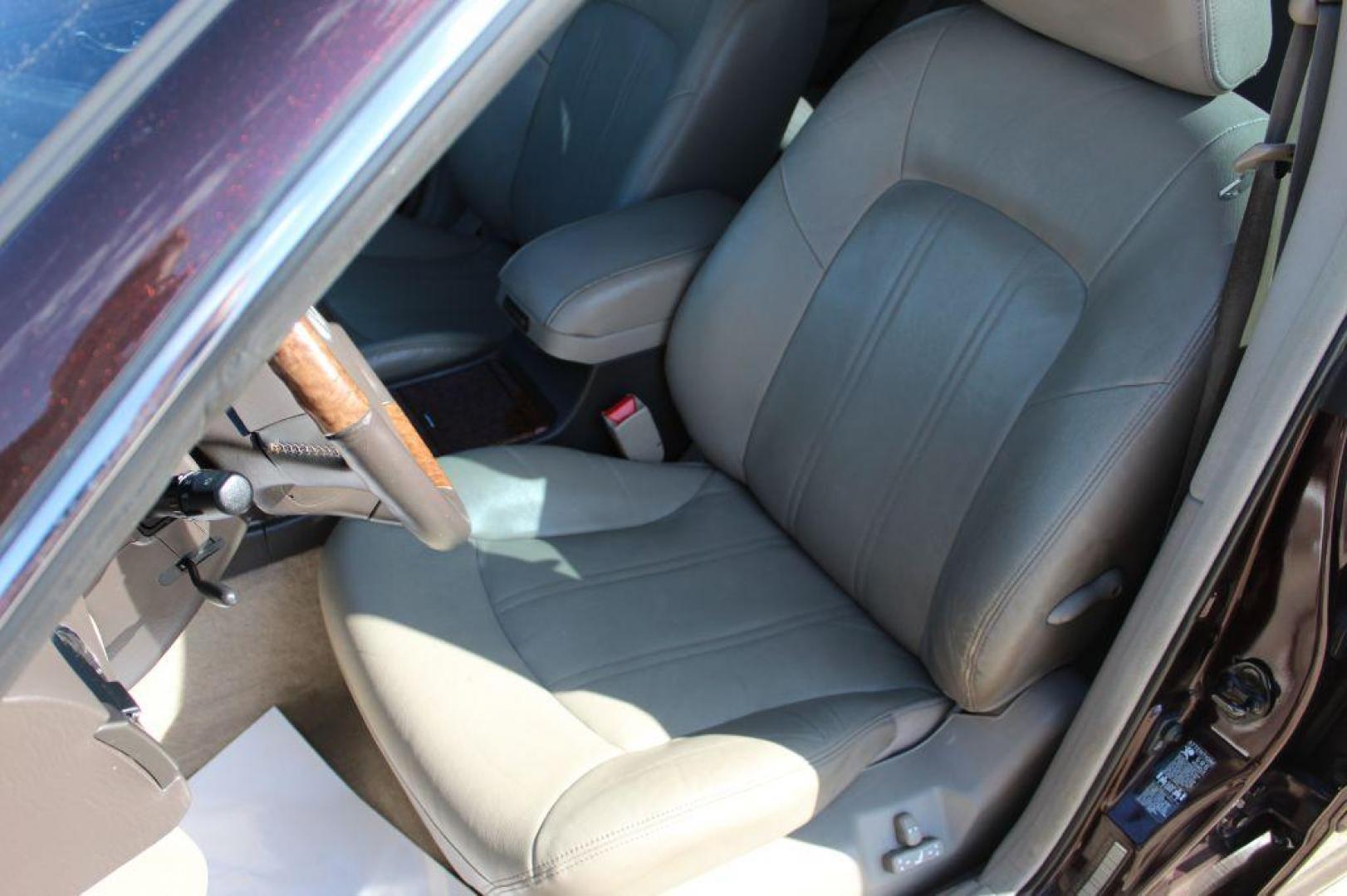 2005 PURPLE HYUNDAI XG 350 (KMHFU45E55A) with an 3.5L engine, Automatic transmission, located at 6921 40th St N, Pinellas Park, FL, 33781, (727) 366-8136, 27.834944, -82.687653 - Photo#15