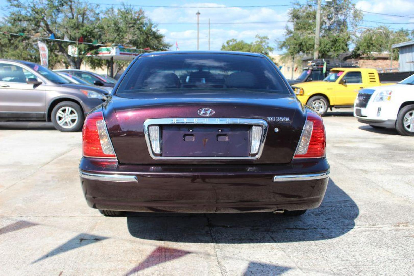 2005 PURPLE HYUNDAI XG 350 (KMHFU45E55A) with an 3.5L engine, Automatic transmission, located at 6921 40th St N, Pinellas Park, FL, 33781, (727) 366-8136, 27.834944, -82.687653 - Photo#3