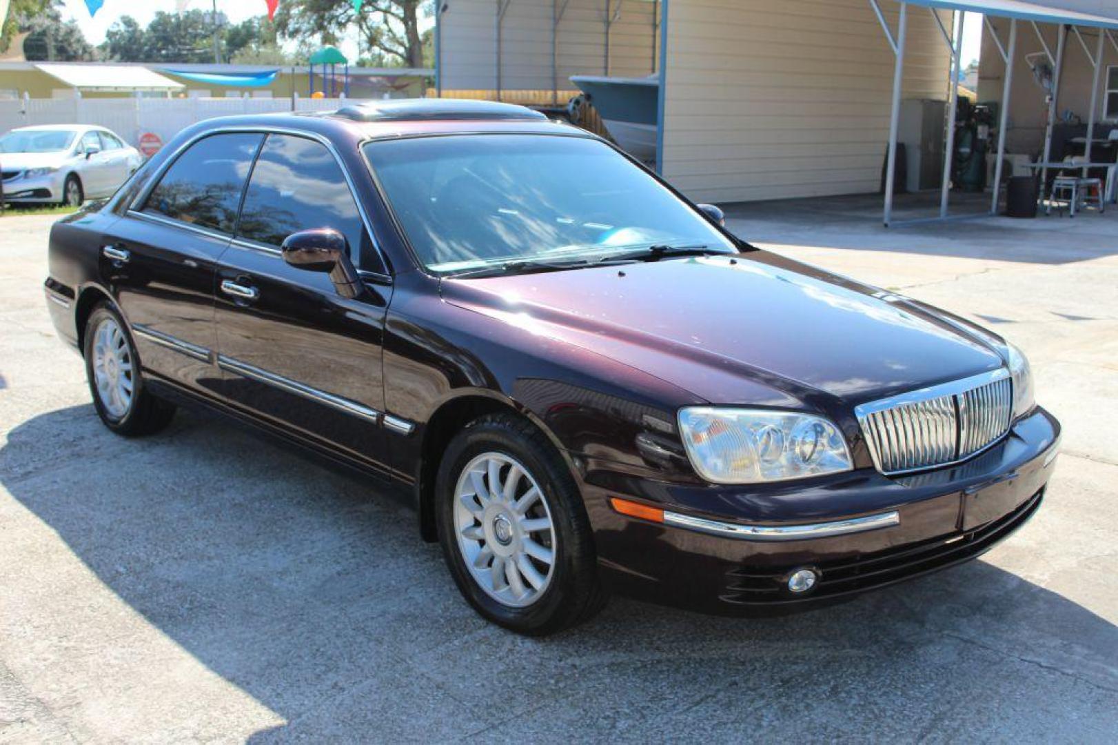 2005 PURPLE HYUNDAI XG 350 (KMHFU45E55A) with an 3.5L engine, Automatic transmission, located at 6921 40th St N, Pinellas Park, FL, 33781, (727) 366-8136, 27.834944, -82.687653 - Photo#6